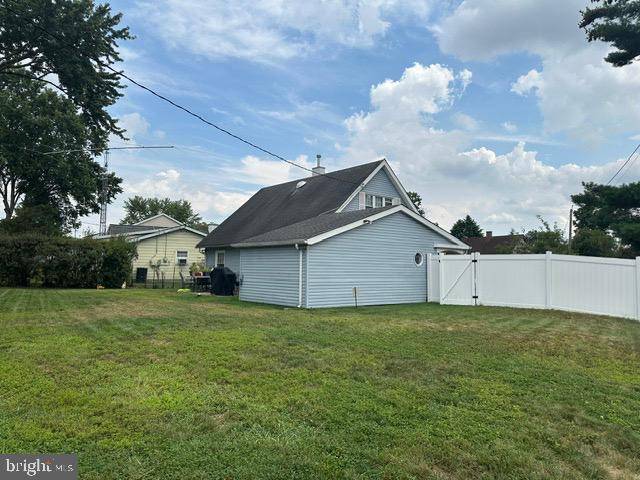 Willingboro, NJ 08046,5 MAPLEWICK LN