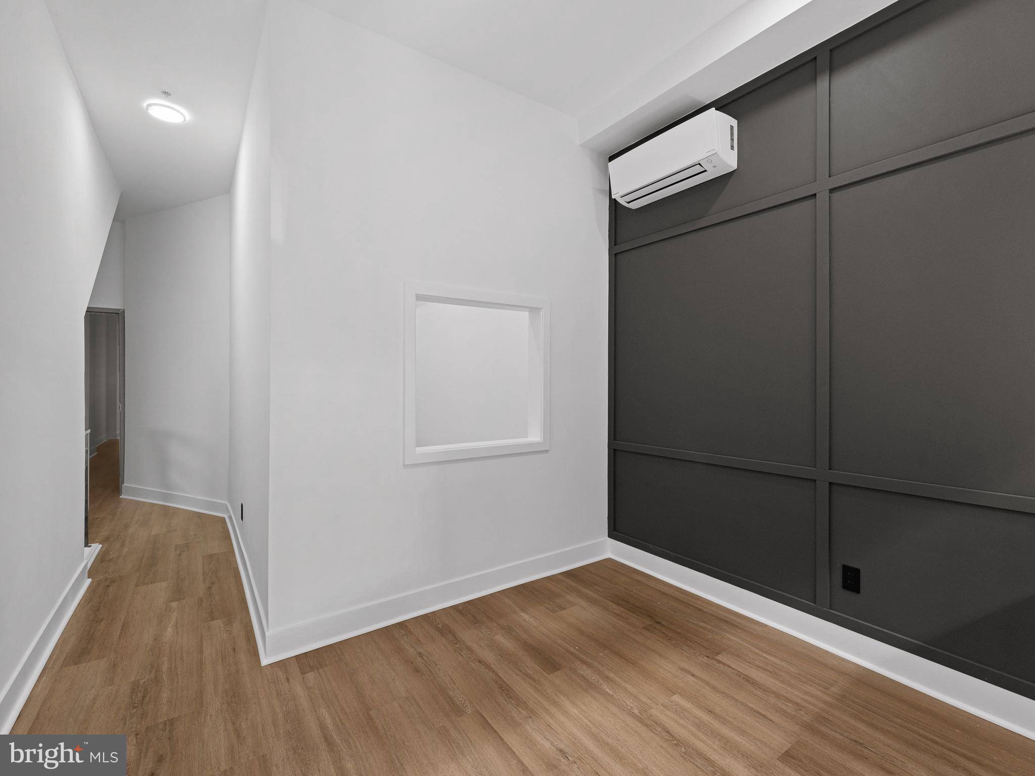 Philadelphia, PA 19133,2331 N FRONT ST