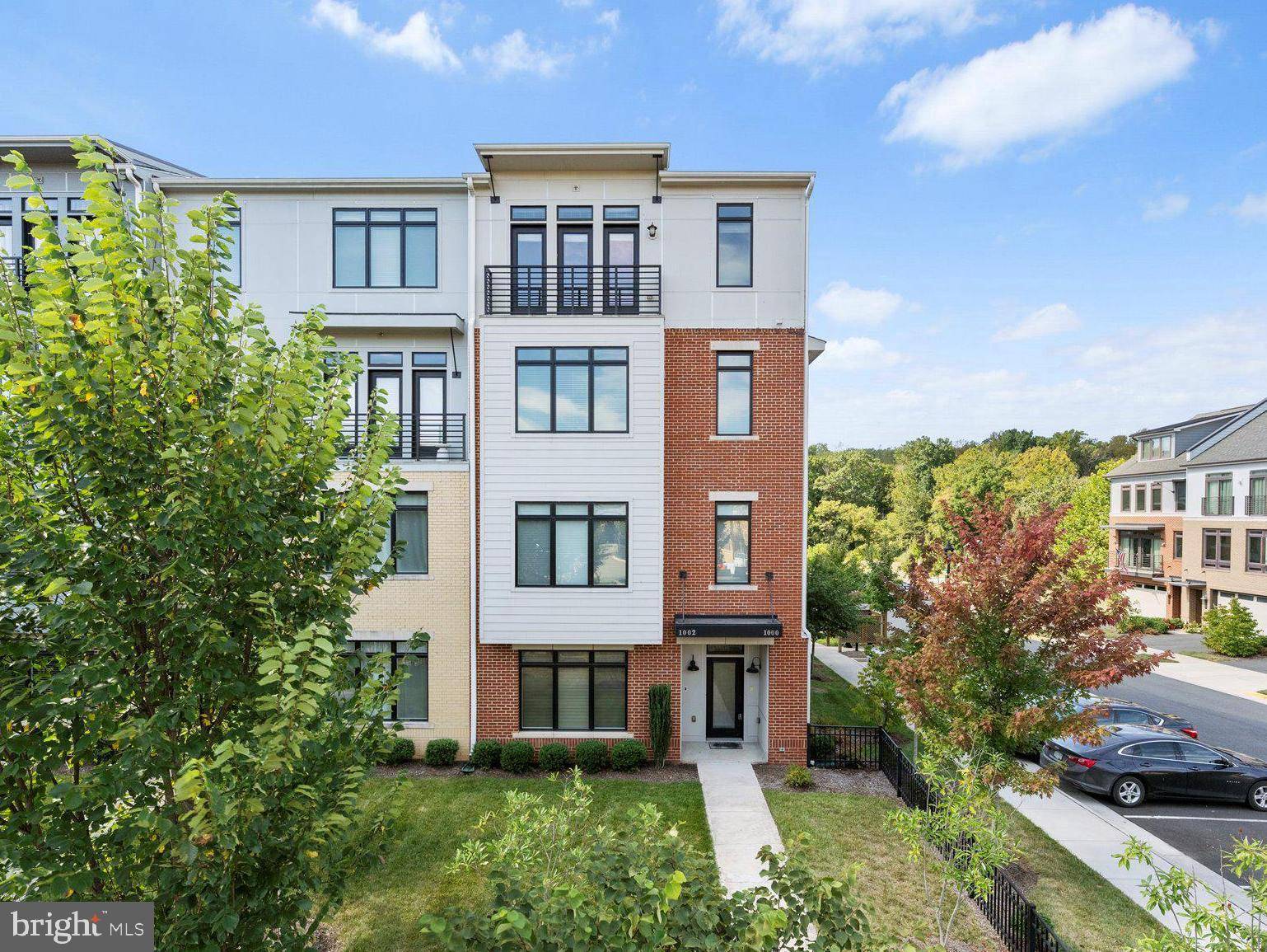 Leesburg, VA 20175,1000 RIBBON LIMESTONE TER SE