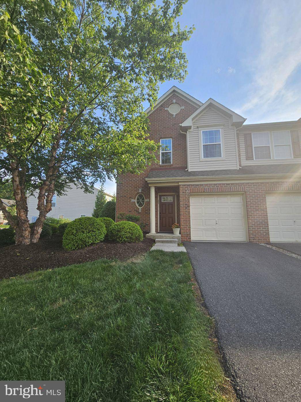 Hamilton, NJ 08619,11 SUNDANCE DR