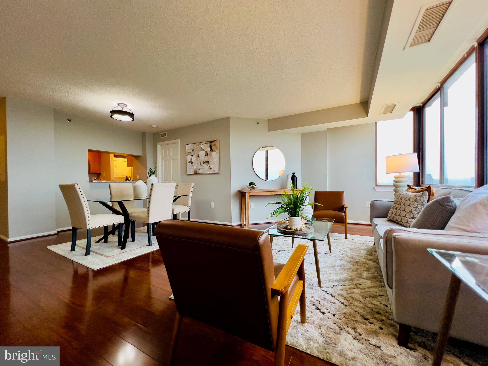 Rockville, MD 20852,10101 GROSVENOR PL #2015