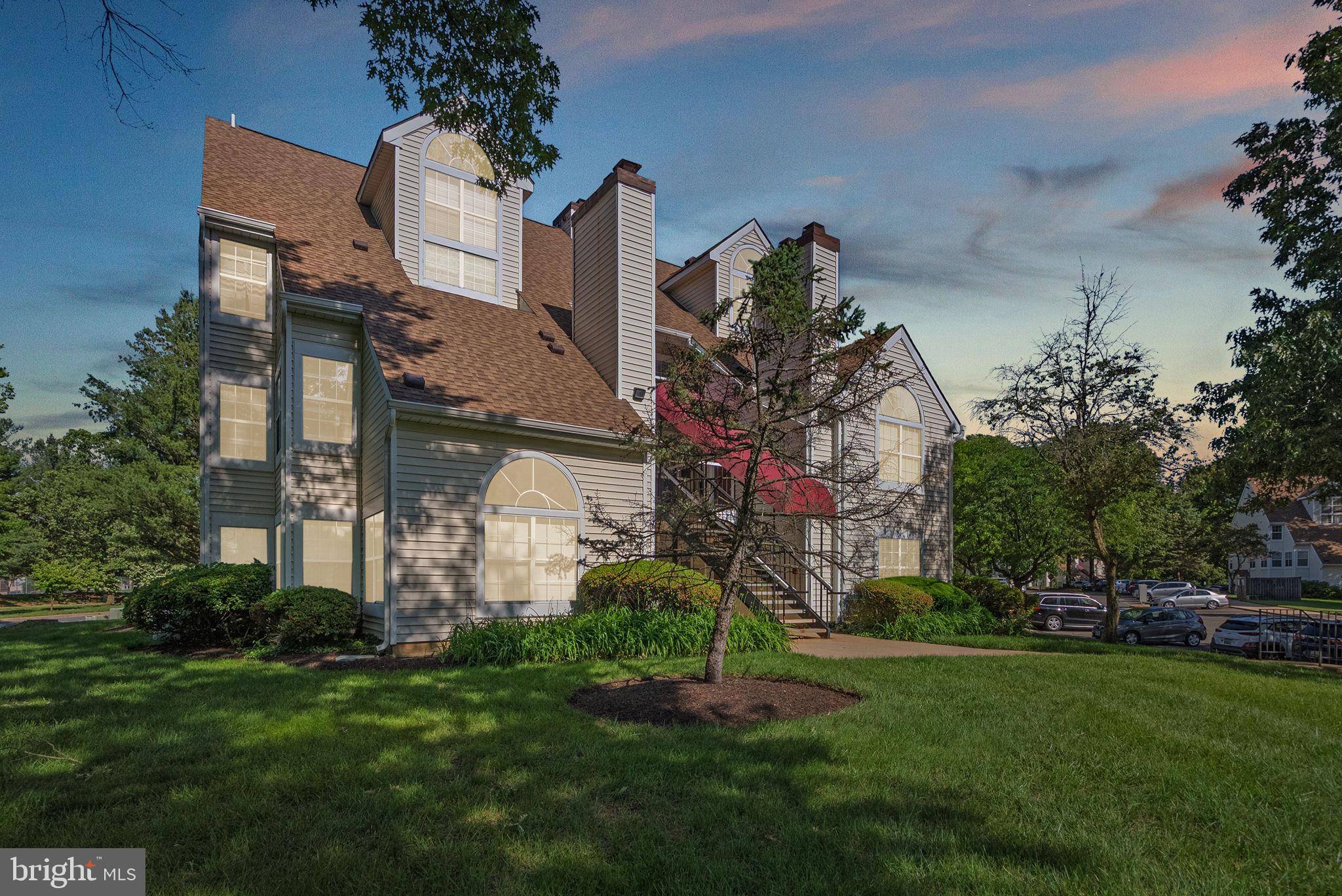 Bowie, MD 20721,1019 SUMMERGLENN CT #7-302