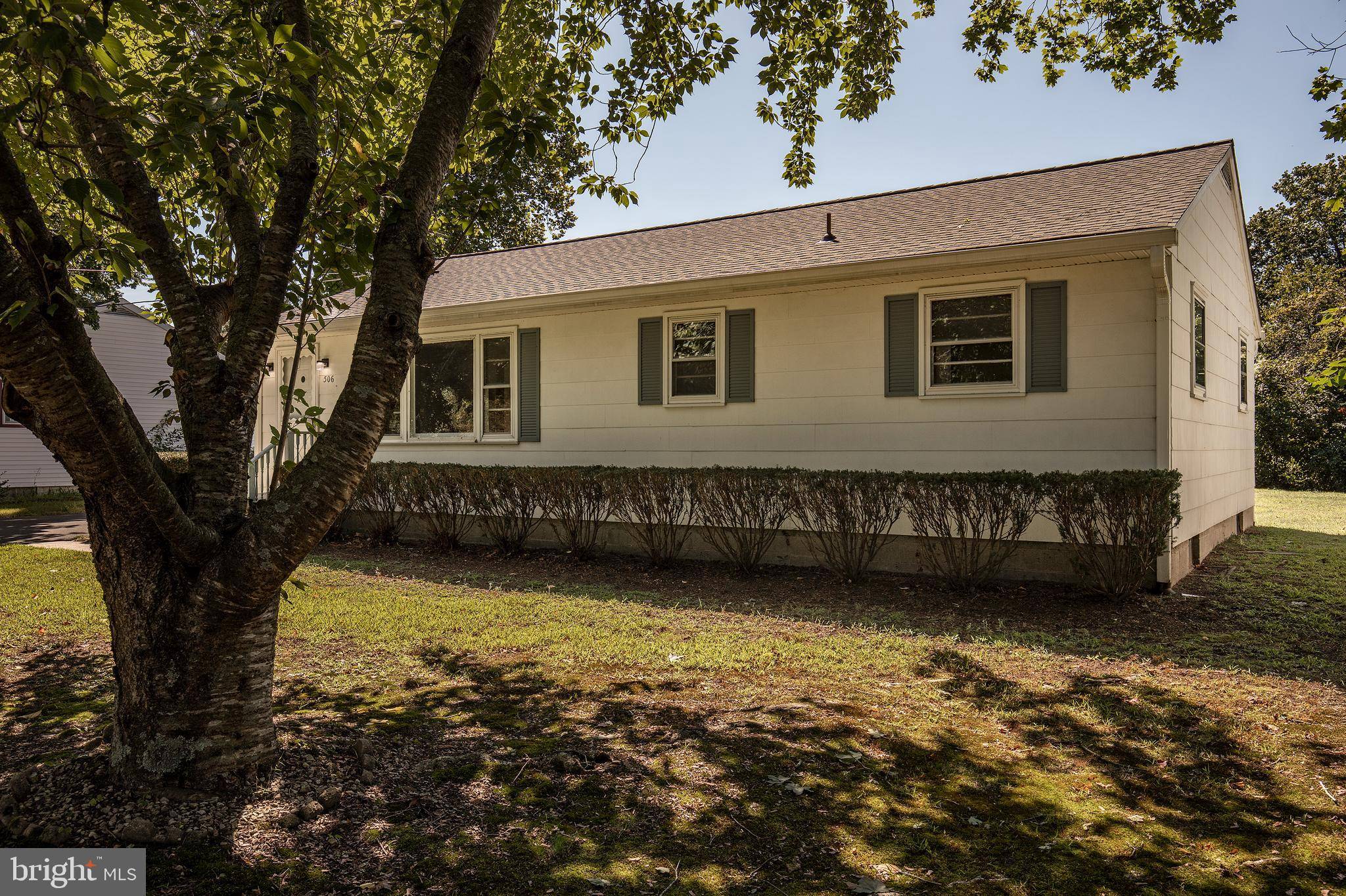 Milford, DE 19963,506 MEADOW BROOK LN