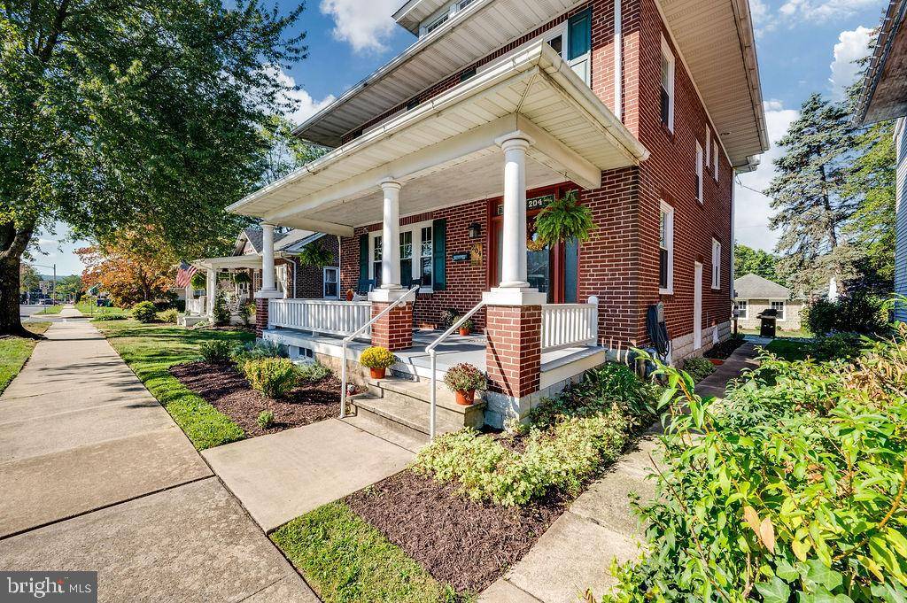 Reading, PA 19609,204 WOODSIDE AVE