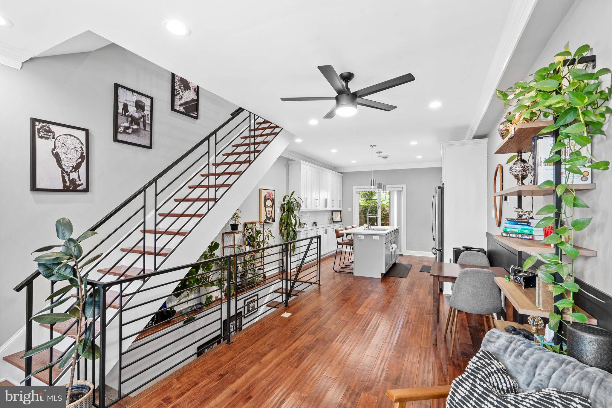 Philadelphia, PA 19148,607 MERCY ST