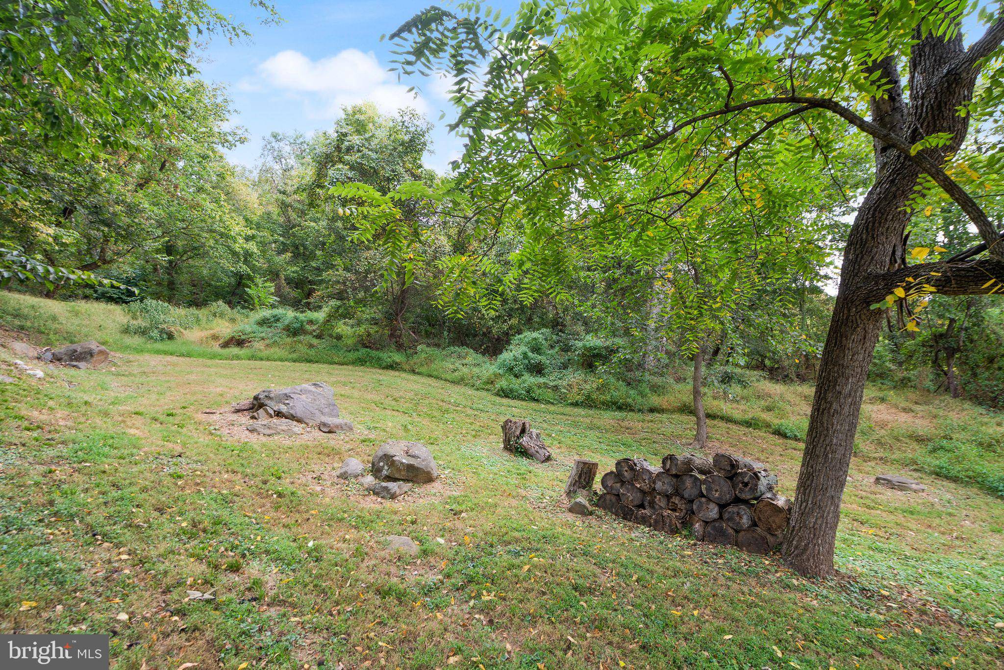 Hillsboro, VA 20132,CHARLES TOWN PIKE