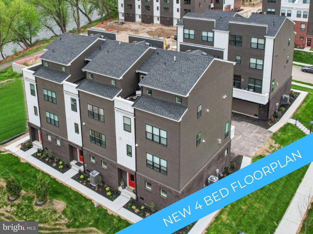 Conshohocken, PA 19428,956 RIVERPLACE DR #56O