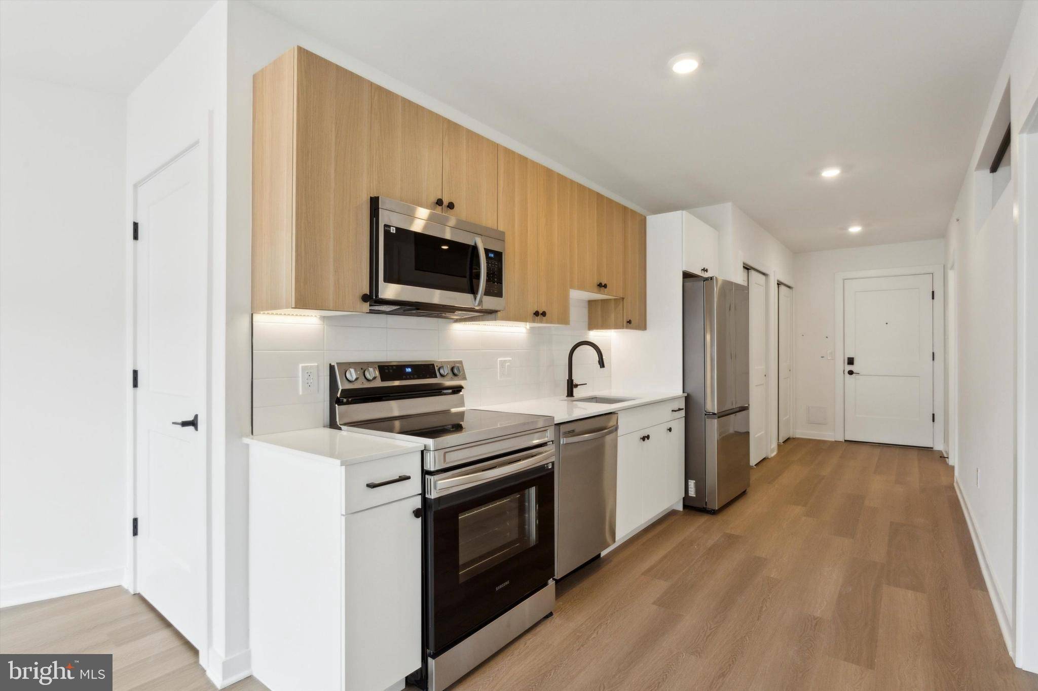 Philadelphia, PA 19123,828 N 2ND ST #504