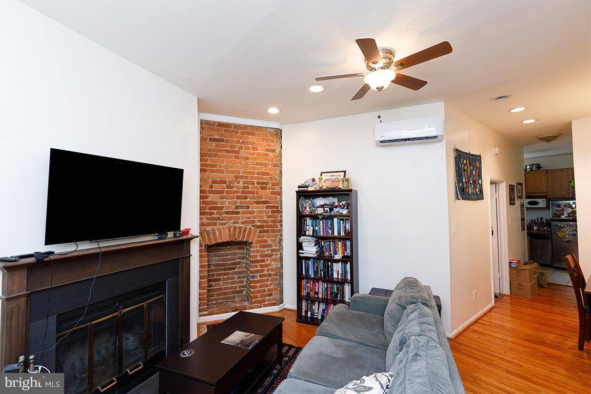Washington, DC 20003,1434 POTOMAC AVE SE #4