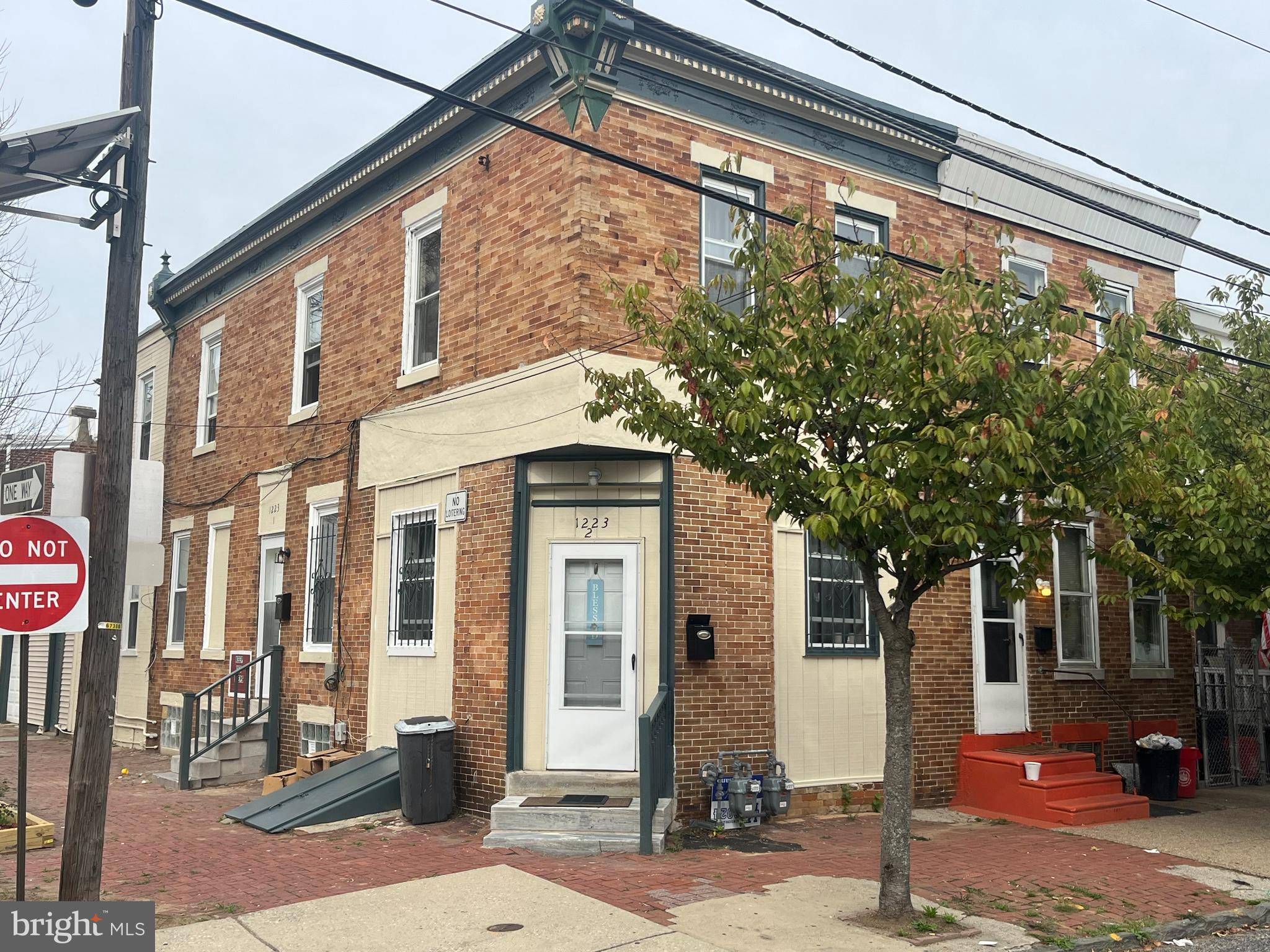 Camden, NJ 08104,1223-#1 S 10TH ST