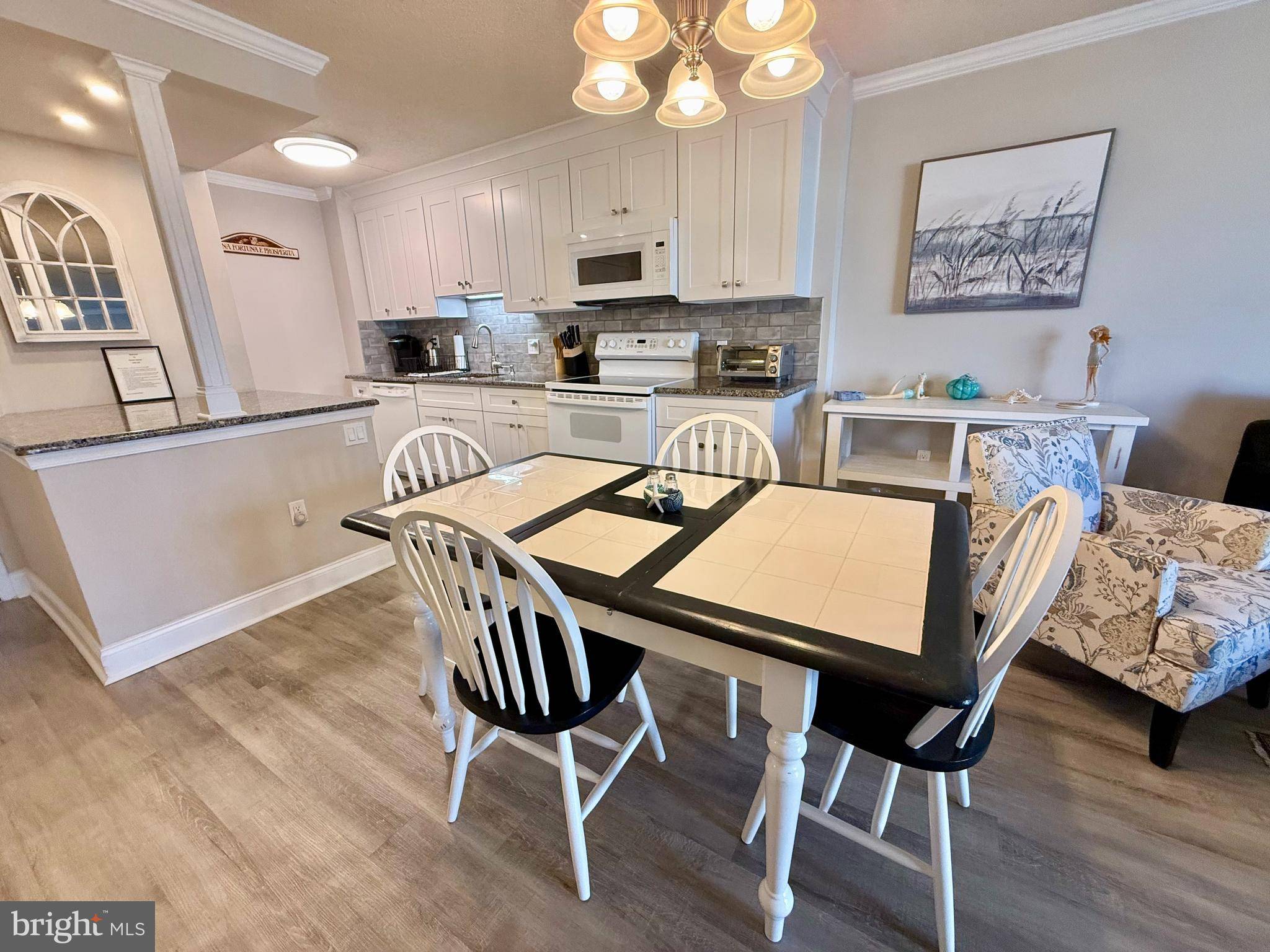 Ocean City, NJ 08226,935 OCEAN AVE #225