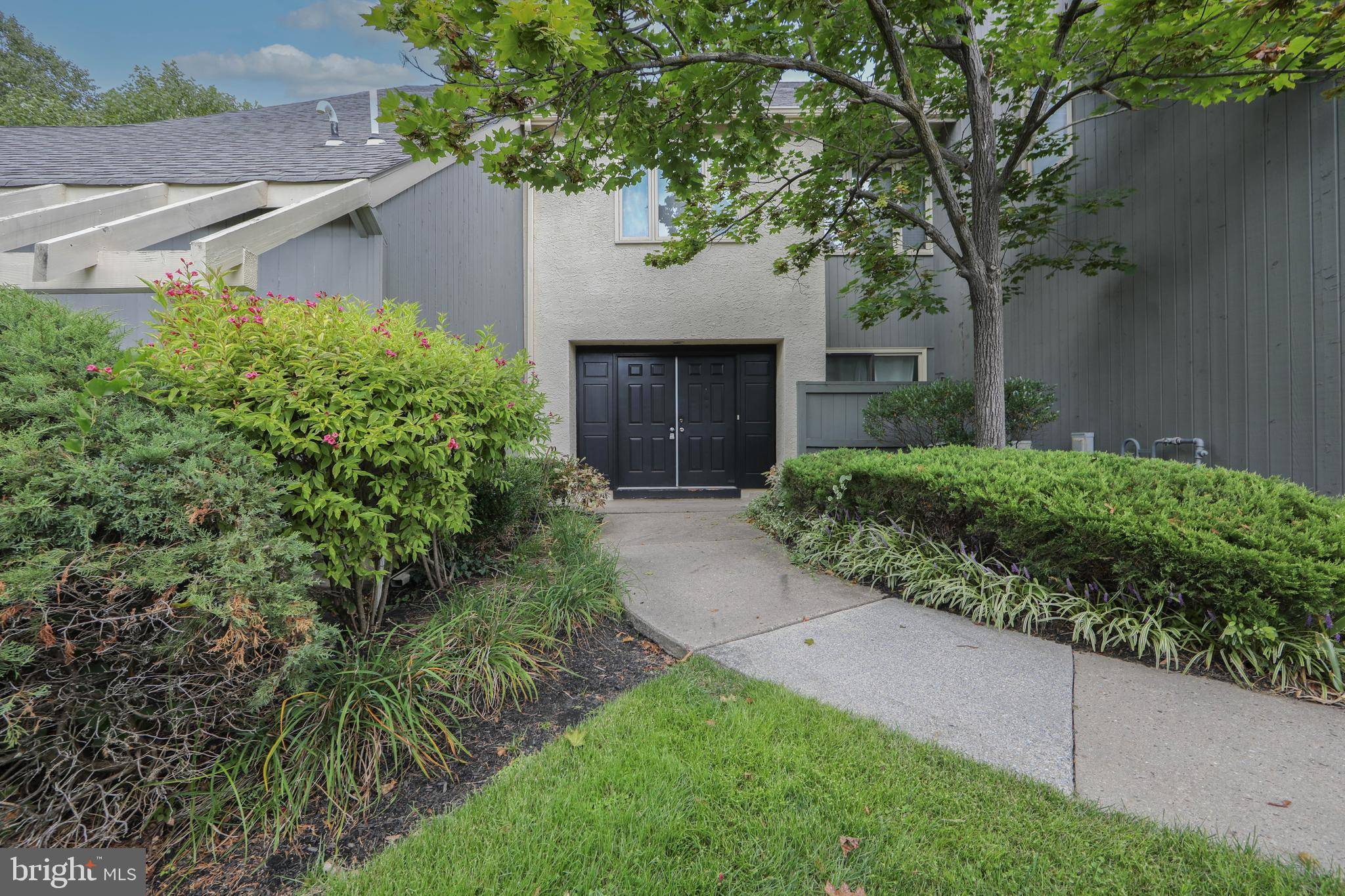 Cherry Hill, NJ 08003,911 CHANTICLEER