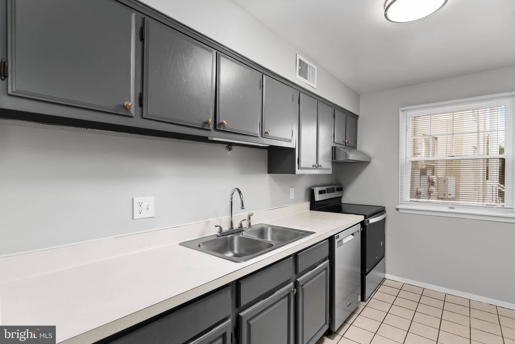 Mechanicsburg, PA 17050,4341 CARLISLE PIKE #C7