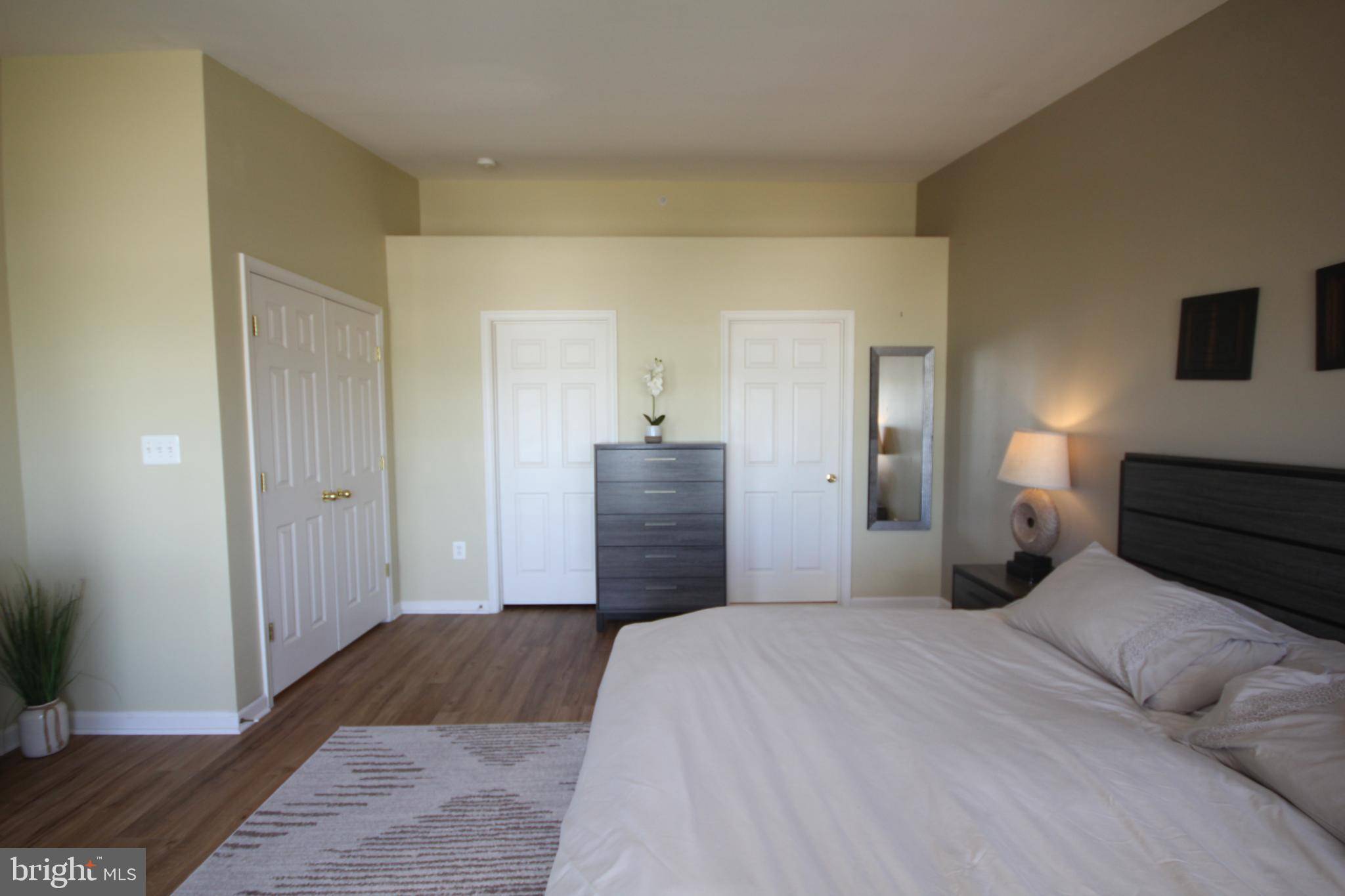 Centreville, VA 20121,14211-B SAINT GERMAIN DR #26