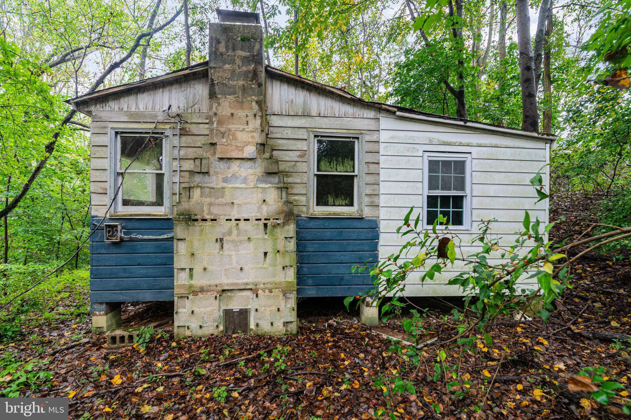 Airville, PA 17302,63 E TRAILS RD