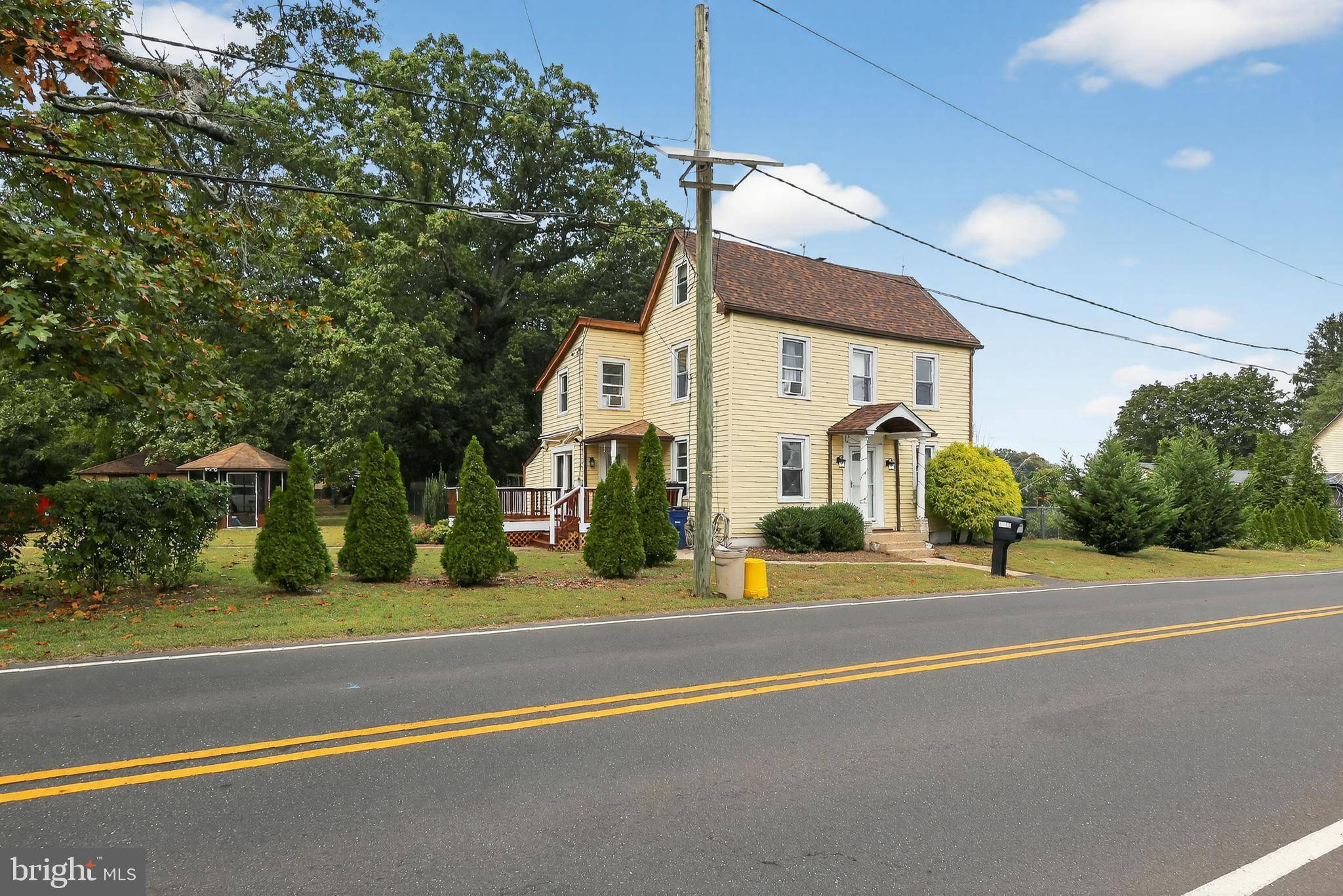 Beverly, NJ 08010,1115 BRIDGEBORO RD