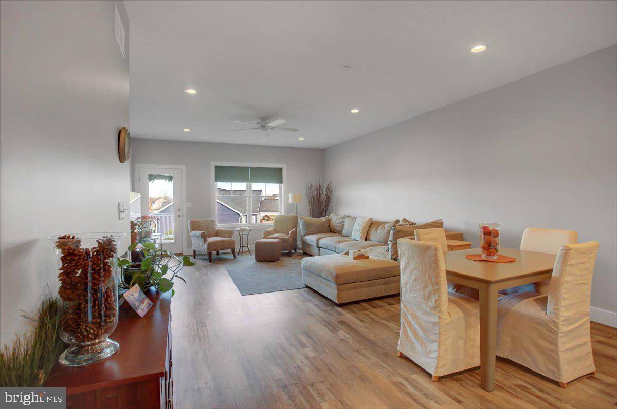 Greencastle, PA 17225,521 SHOOK CT E