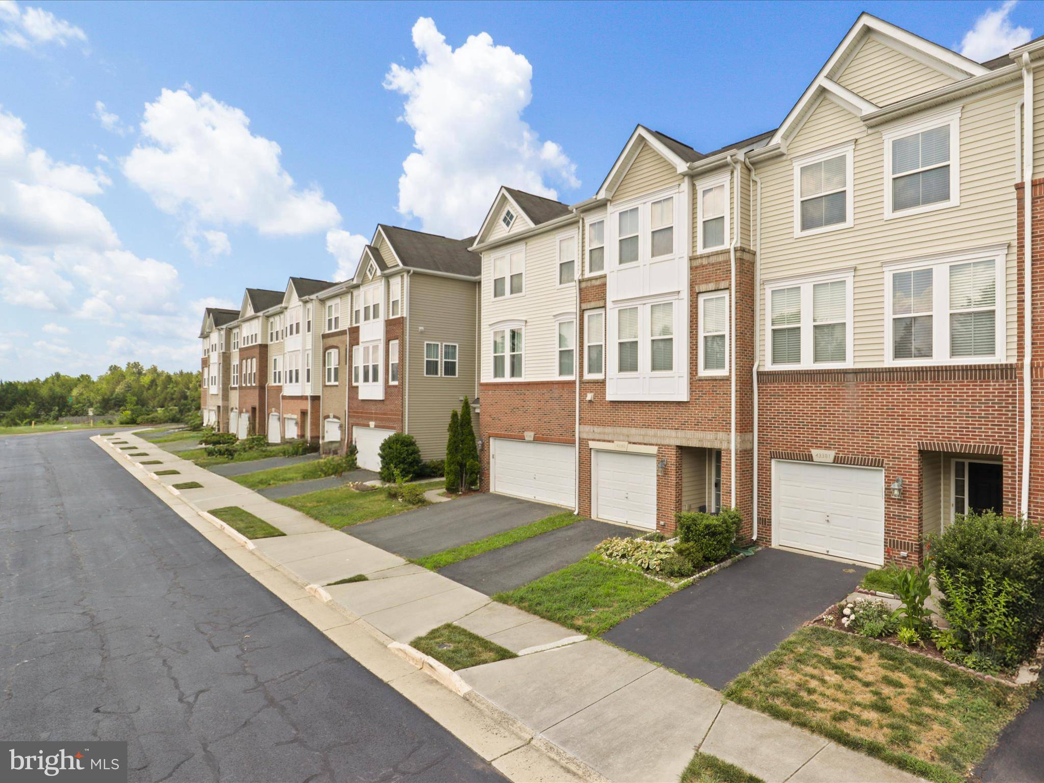 Ashburn, VA 20147,43381 RICKENBACKER SQ