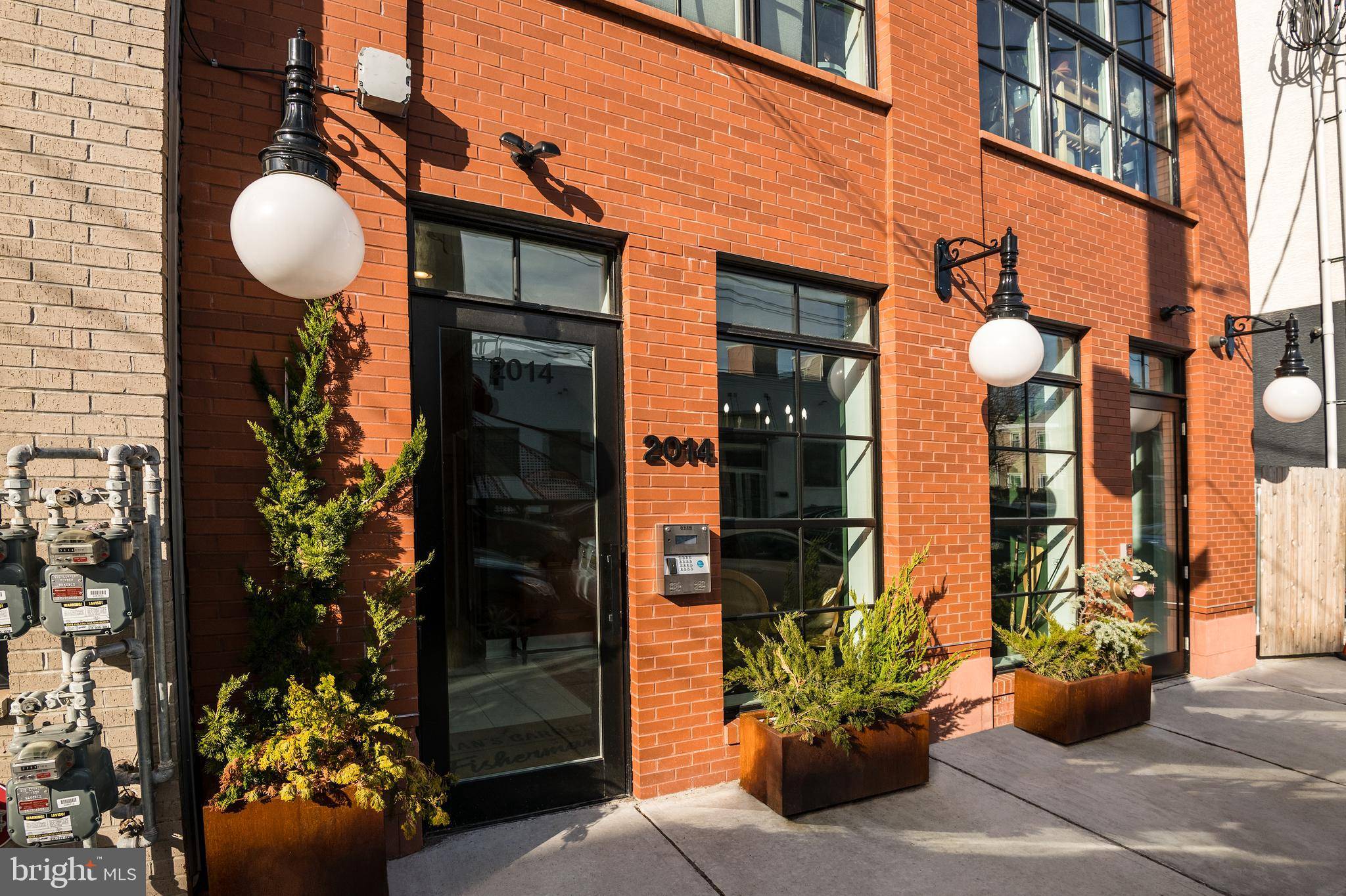 Philadelphia, PA 19122,2013 N FRONT ST #304