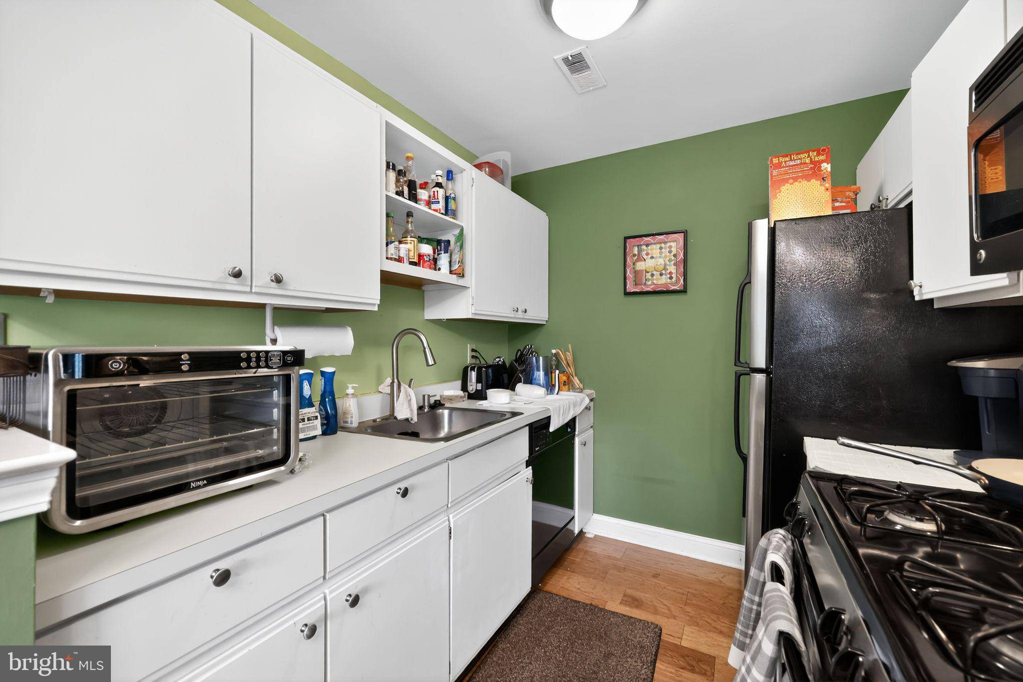 Cherry Hill, NJ 08034,290 TAVISTOCK