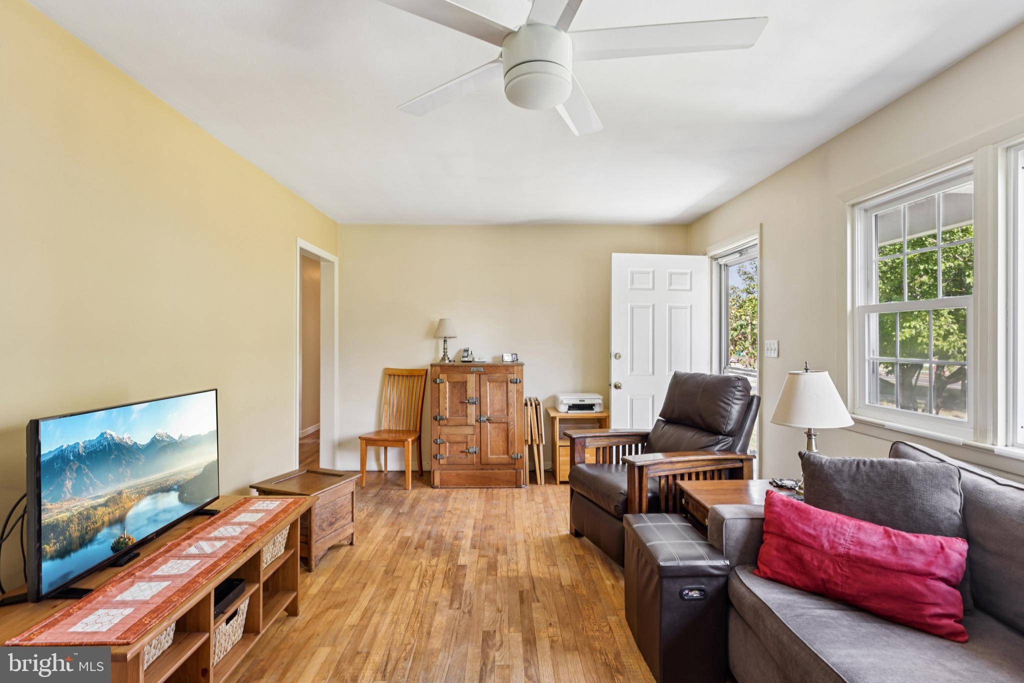 Pennington, NJ 08534,1407 TRENTON HARBOURTON RD