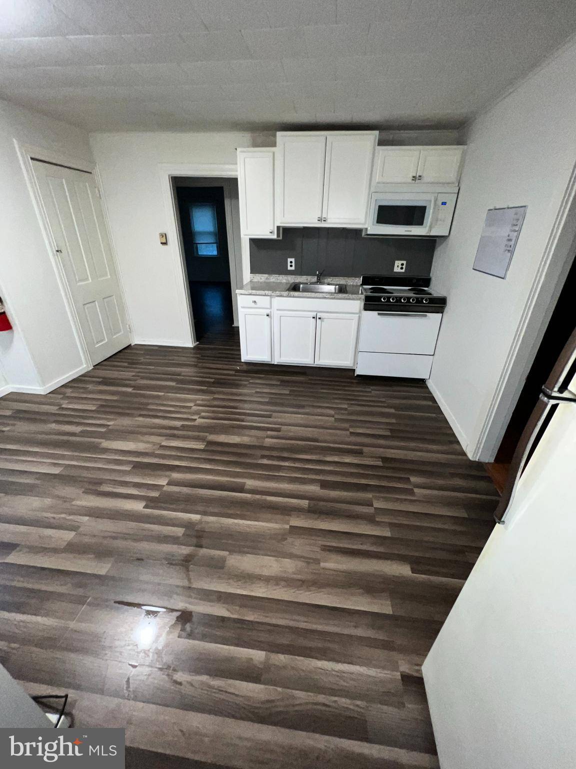 Clarksboro, NJ 08020,290 KINGS HWY #C