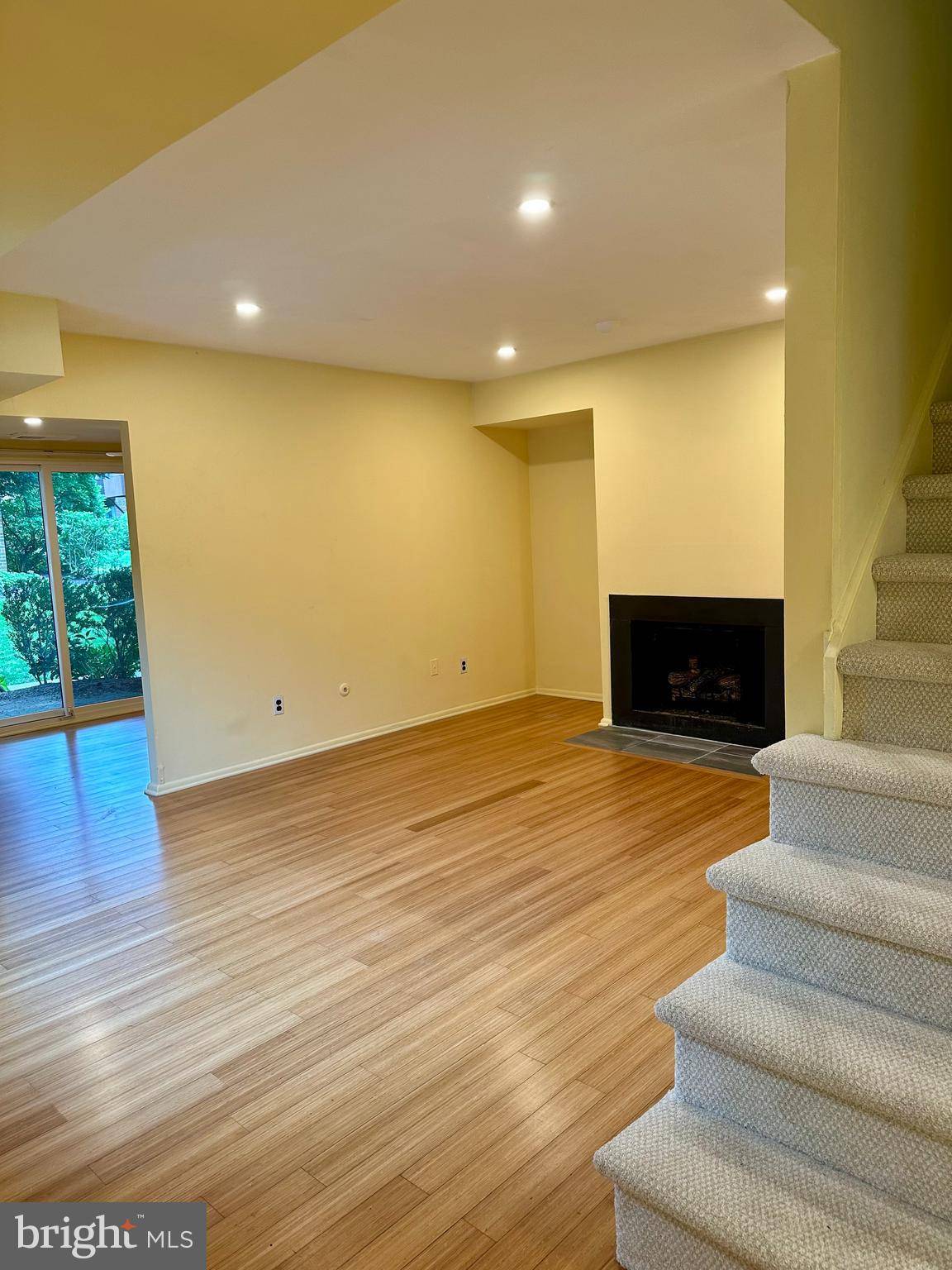 Ardmore, PA 19003,700 ARDMORE AVE #524