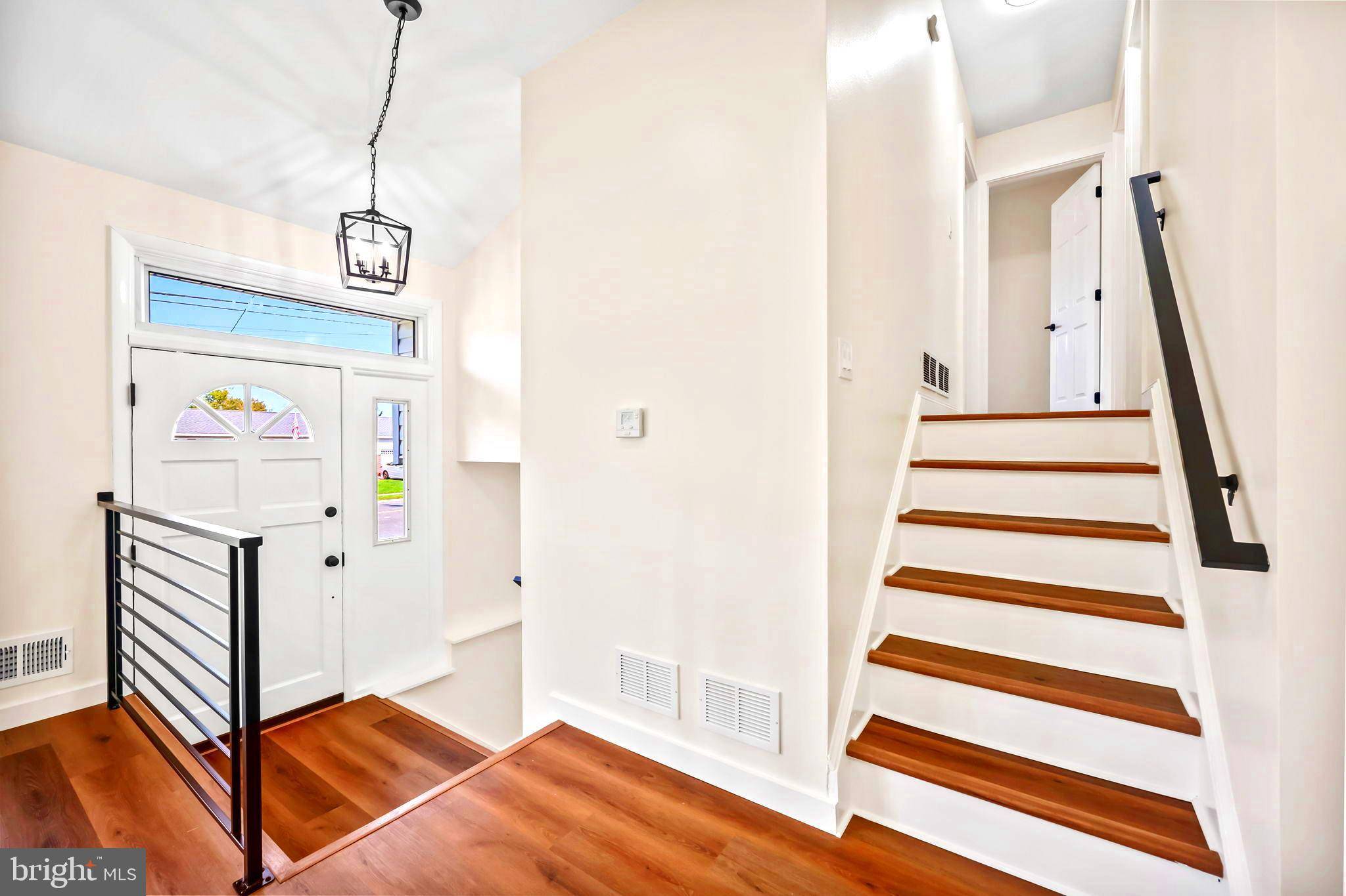 Hamilton, NJ 08620,61 ARGONNE AVE