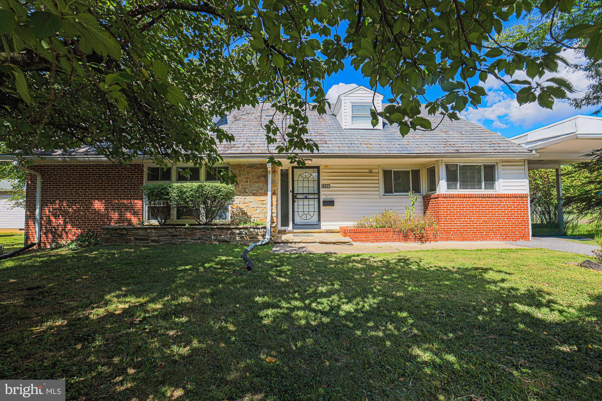 Baltimore, MD 21215,3206 CLARKS LN