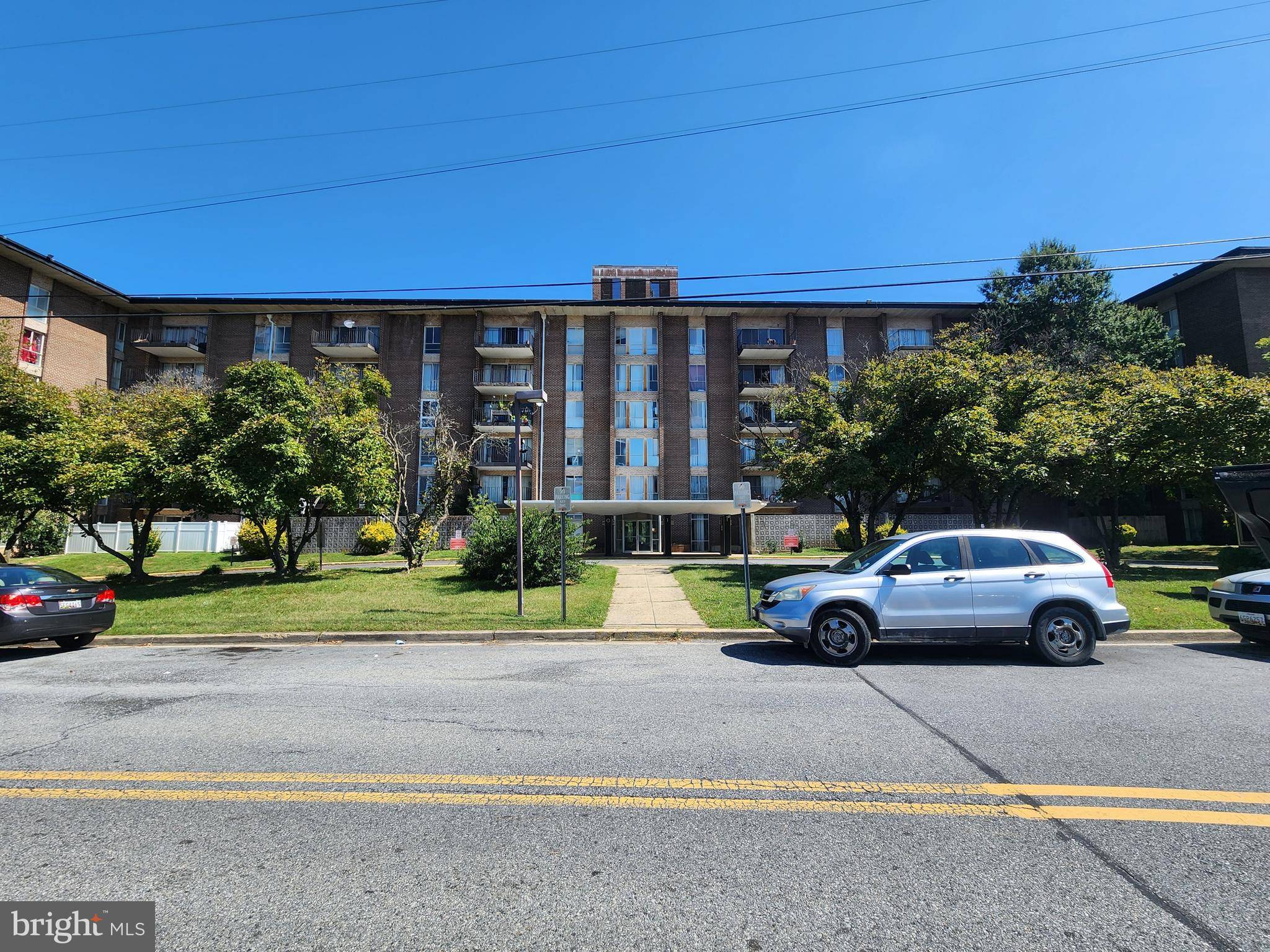 Bladensburg, MD 20710,6011 EMERSON ST #514