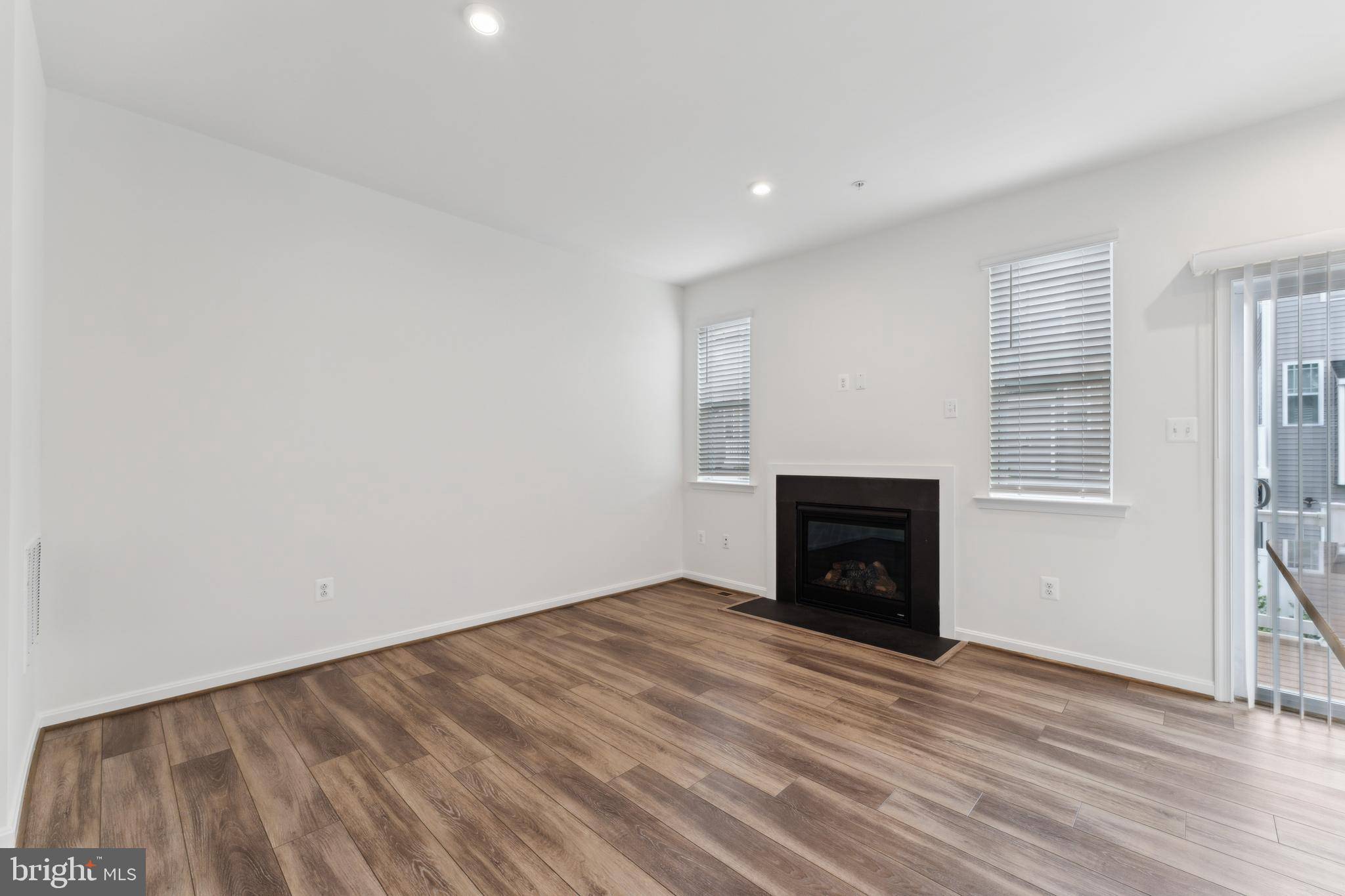 Glen Burnie, MD 21061,227 JENKINS WAY