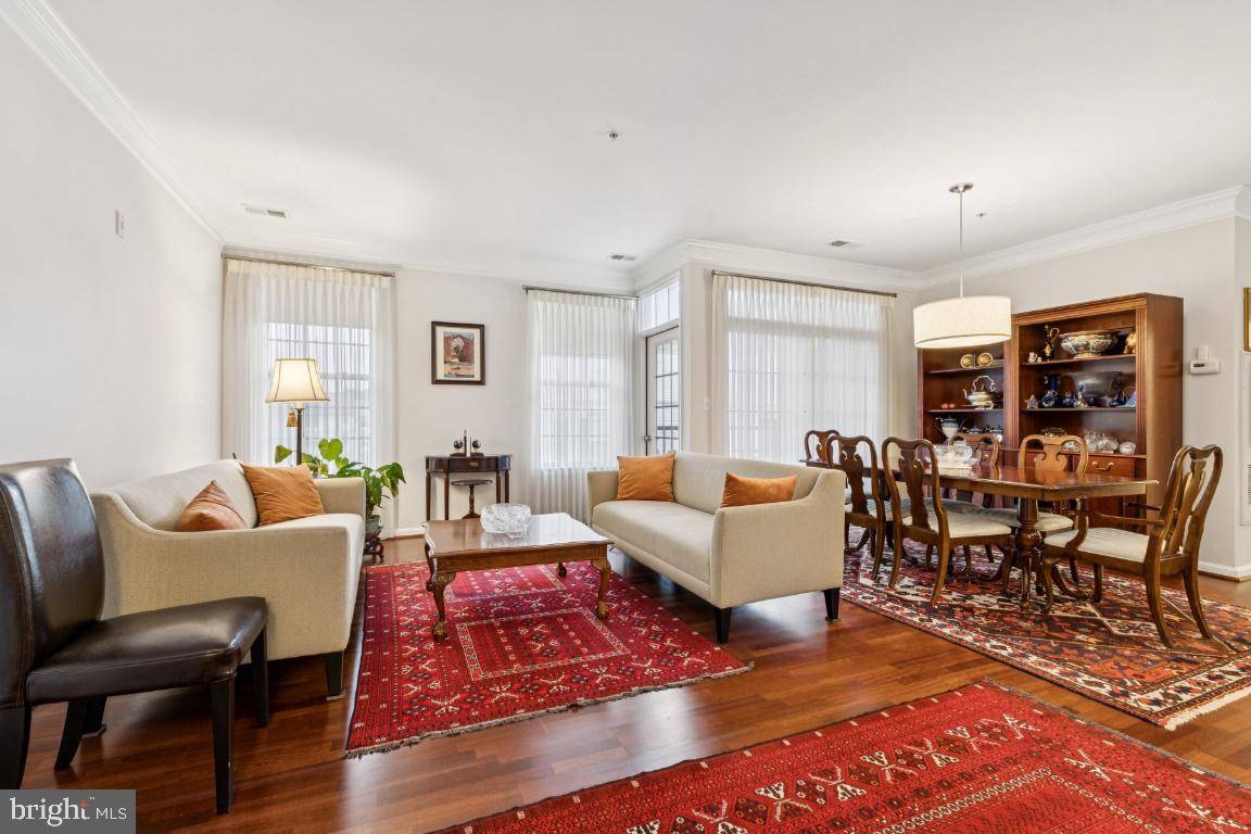 Fairfax, VA 22030,11503 SPERRIN CIR #304