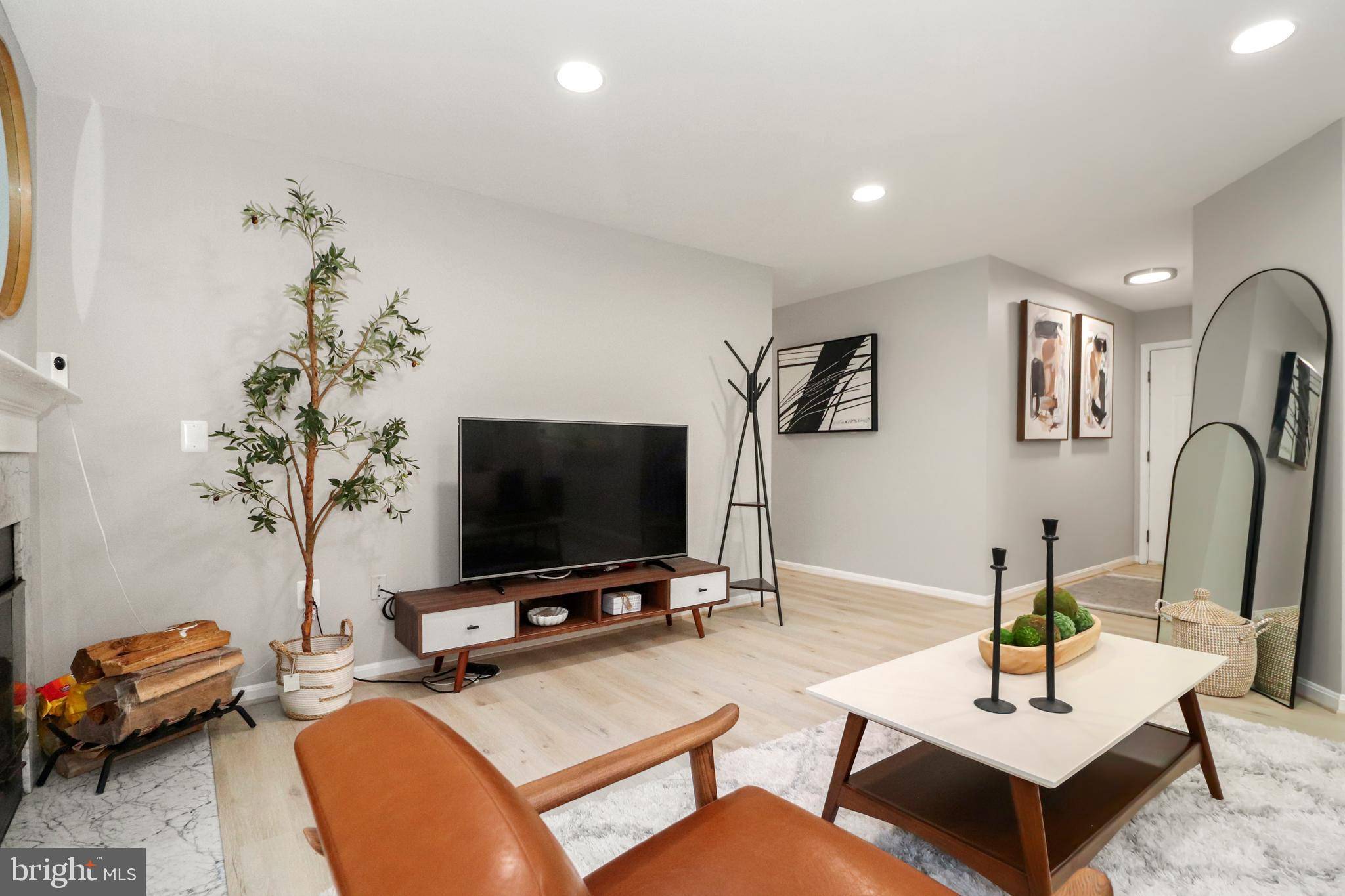 Centreville, VA 20120,5628 WILLOUGHBY NEWTON DR #15