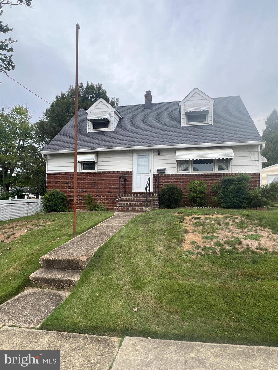 Bellmawr, NJ 08031,301 MURRAY AVE