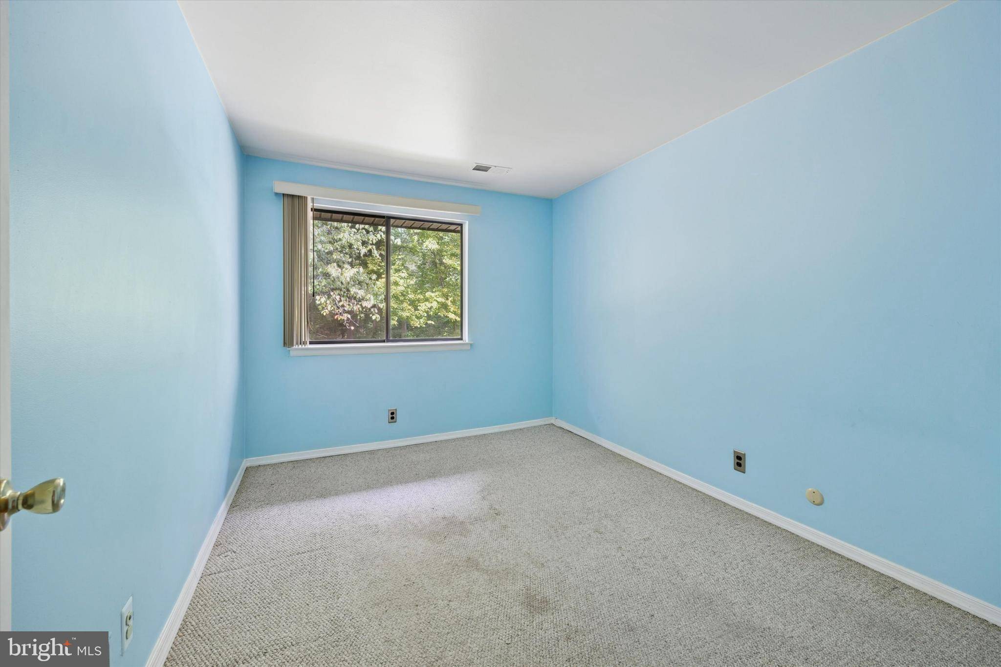 Maple Shade, NJ 08052,115 E KINGS HWY #444