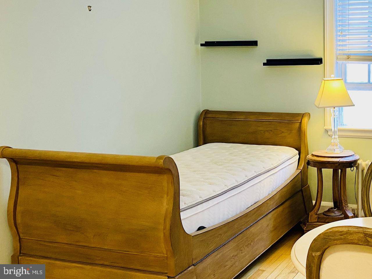 Princeton, NJ 08542,21 PALMER SQ W #D