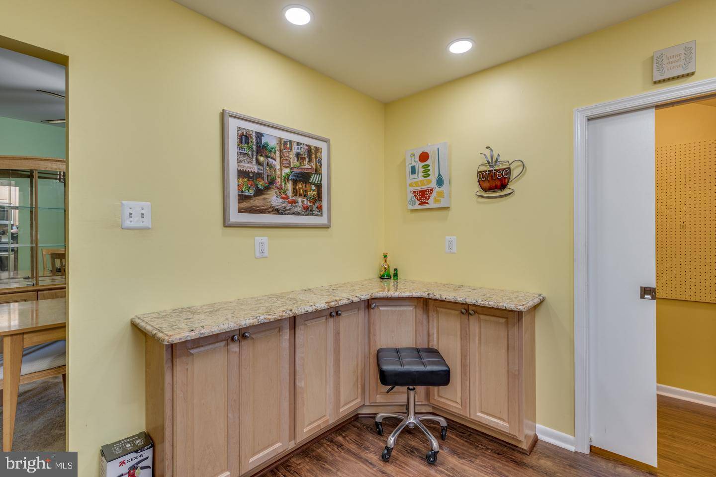 Edgewater Park, NJ 08010,0-B12 1475 MOUNT HOLLY RD B12 #B12