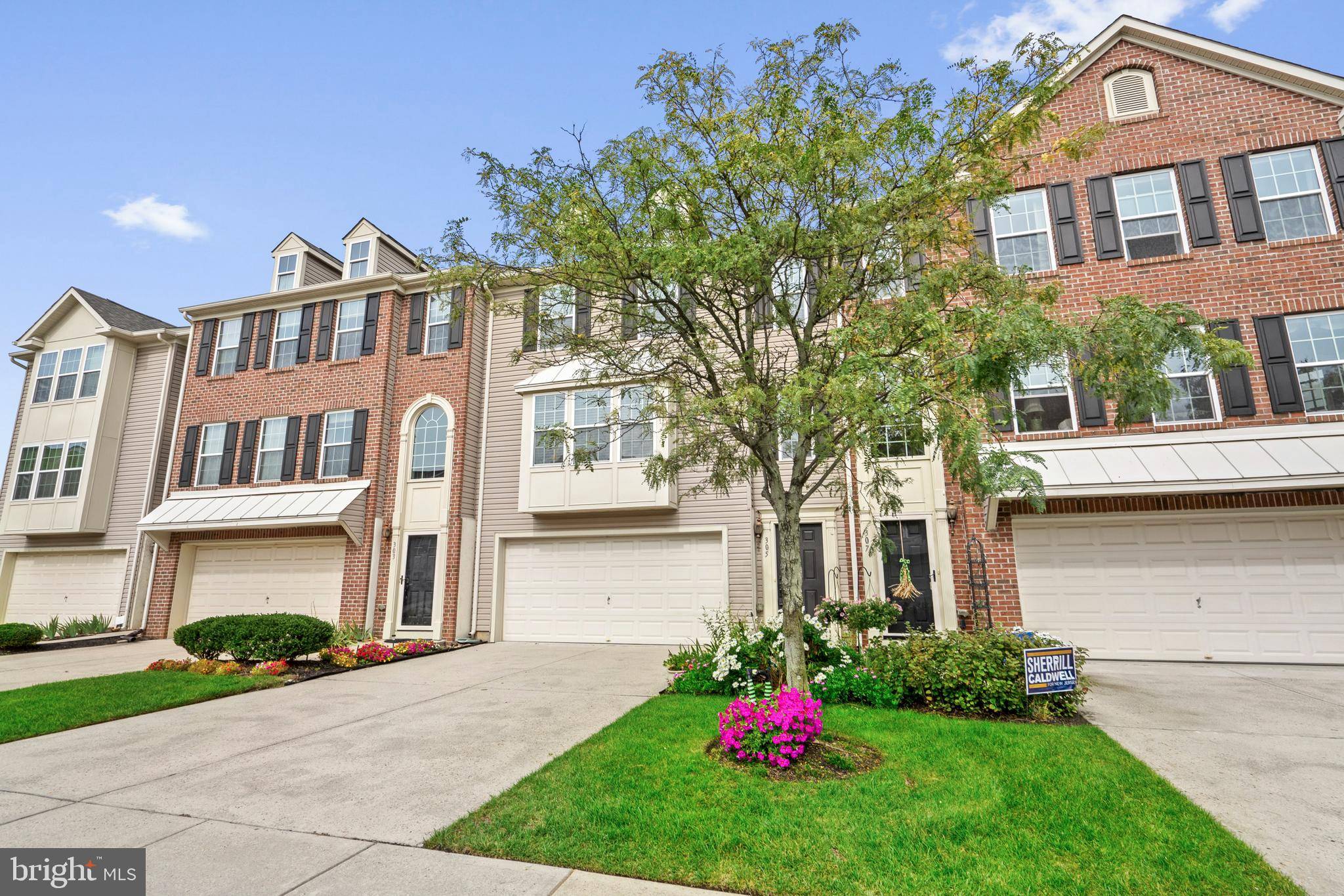 Cinnaminson, NJ 08077,305 NATHAN DR