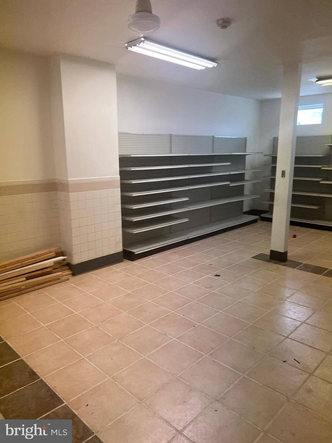 Philadelphia, PA 19135,4713-15 UNRUH AVE