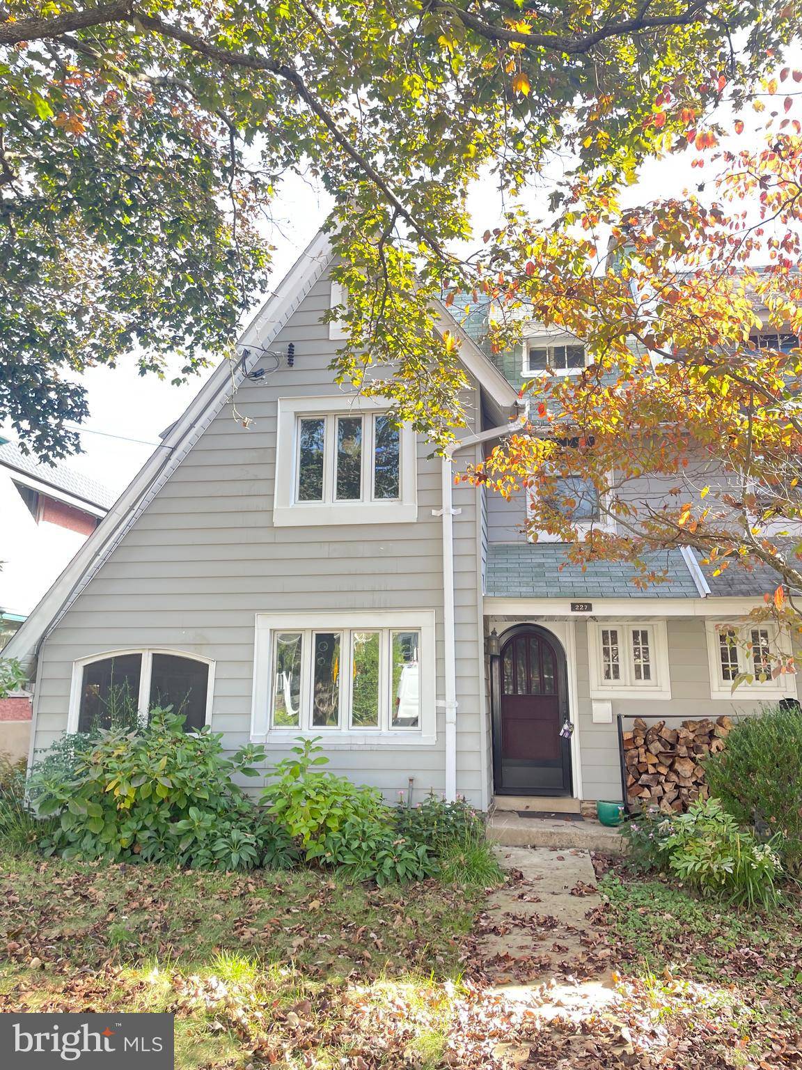 Narberth, PA 19072,227 DUDLEY AVE