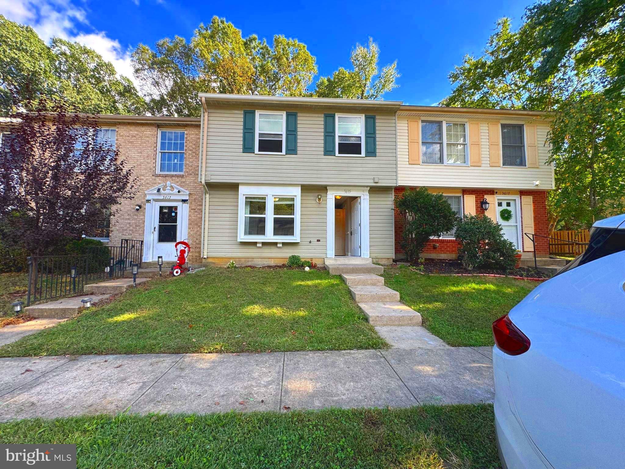 Triangle, VA 22172,3615 WHARF LN