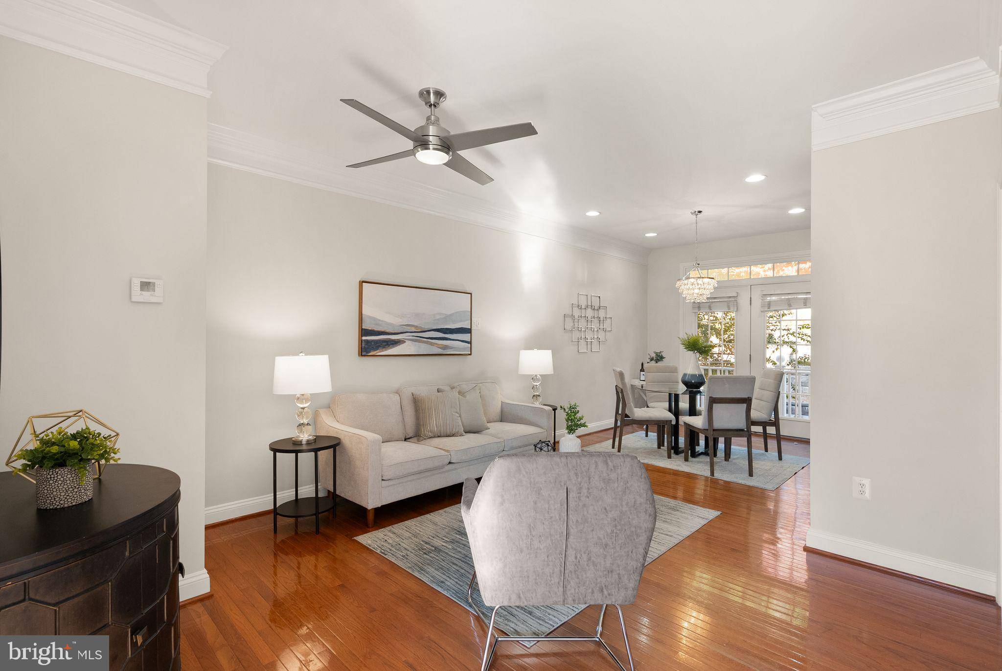 Arlington, VA 22204,4025 COLUMBIA PIKE