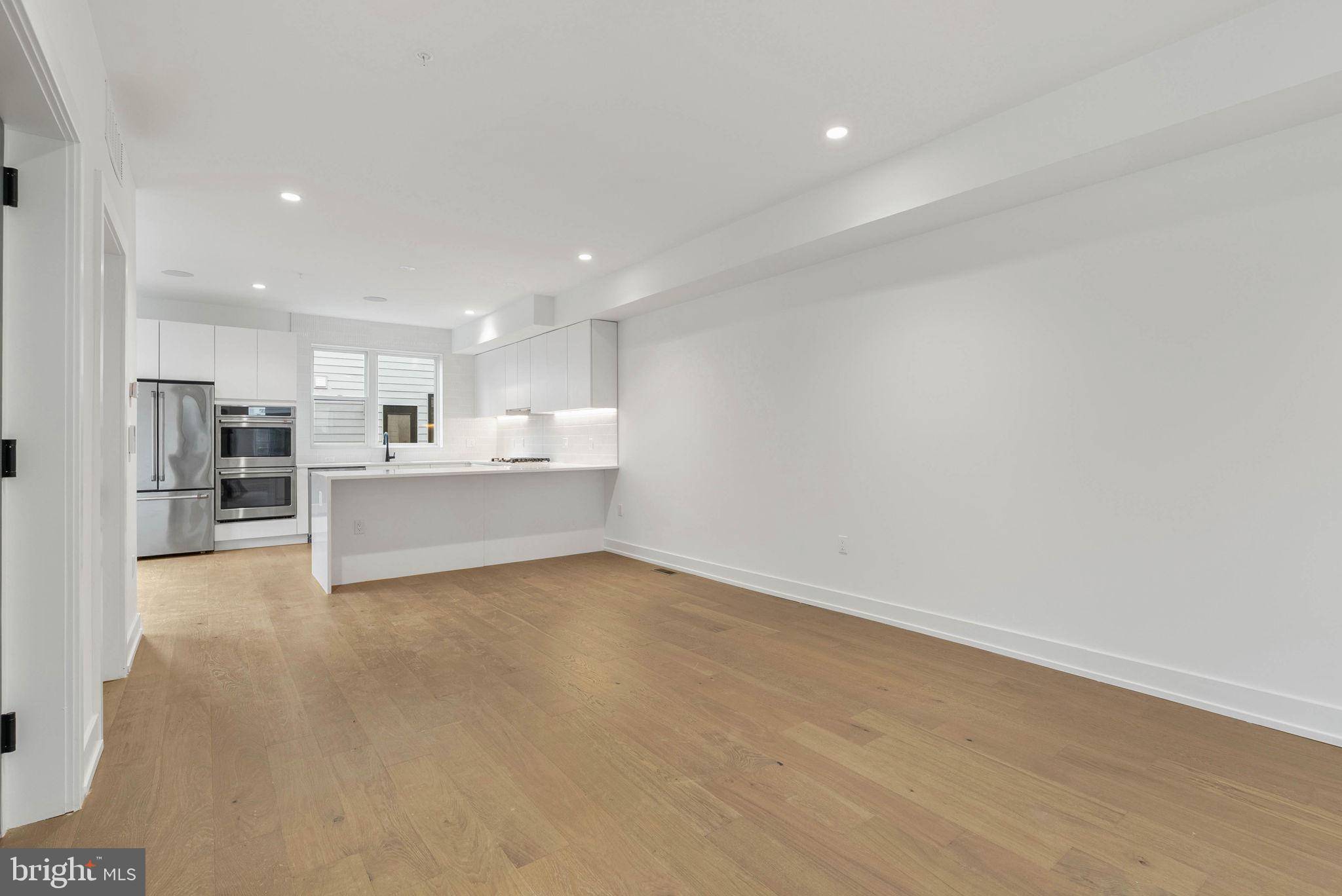 Philadelphia, PA 19123,660 FAIRMOUNT AVE