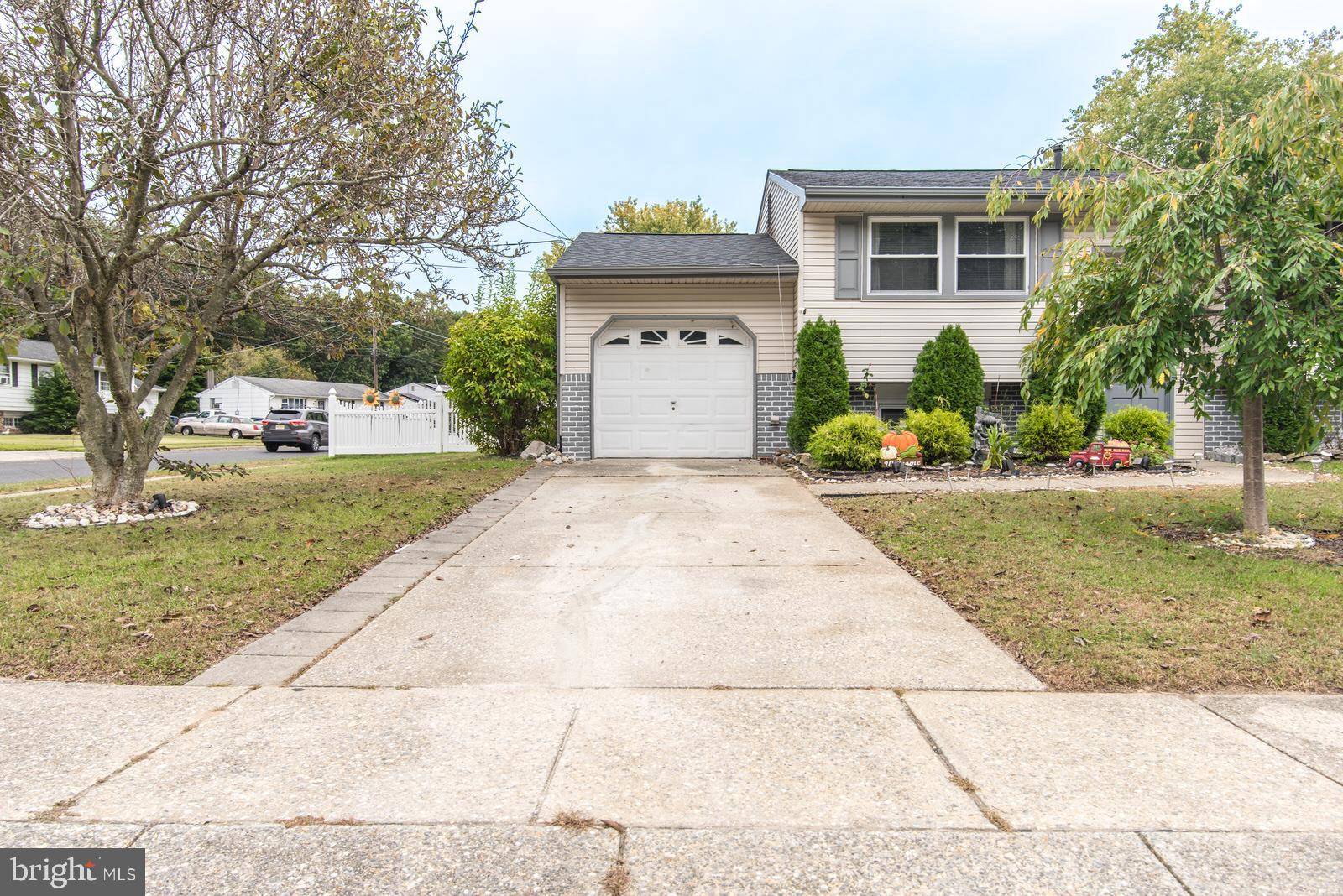 Williamstown, NJ 08094,280 IRELAND TER