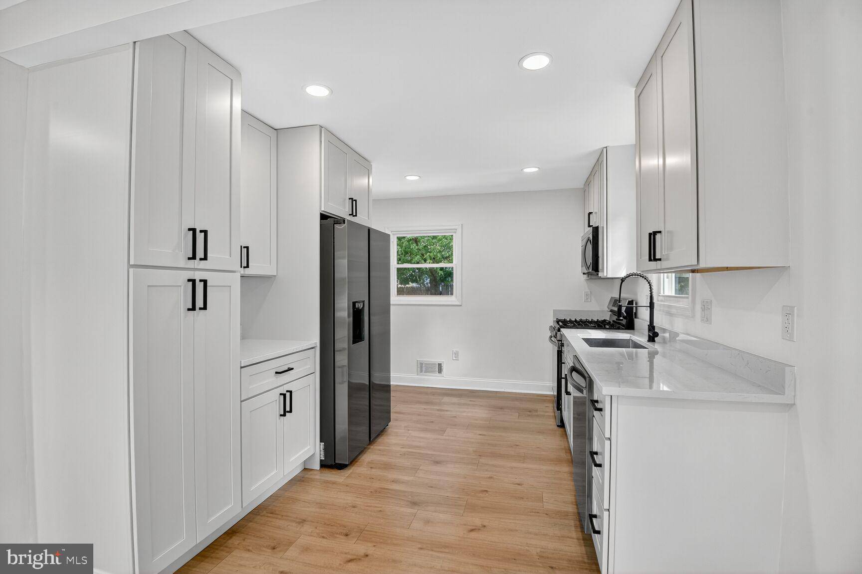 Landover, MD 20785,2211 VERMONT AVE