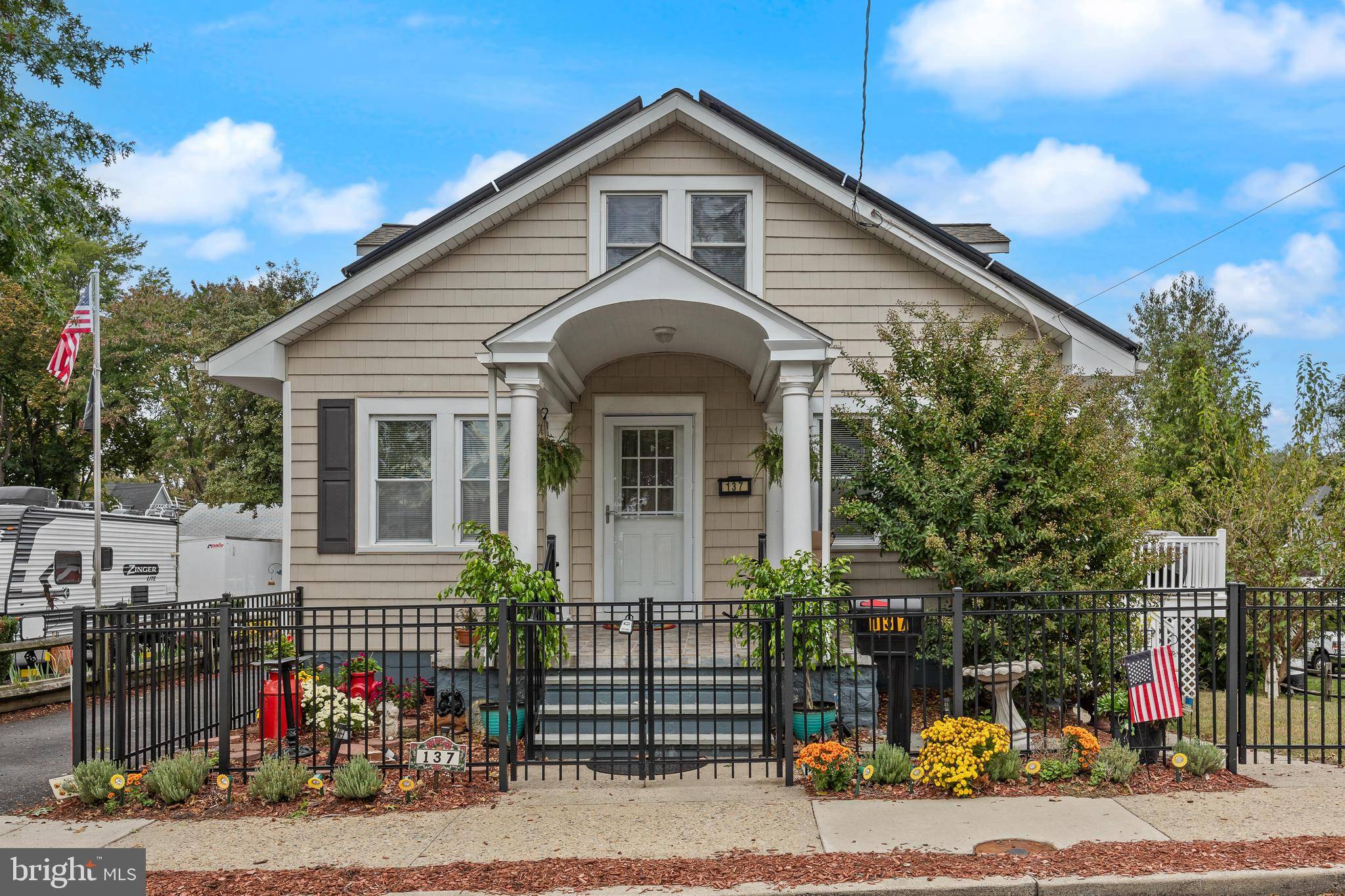 Mount Holly, NJ 08060,137 HULME ST