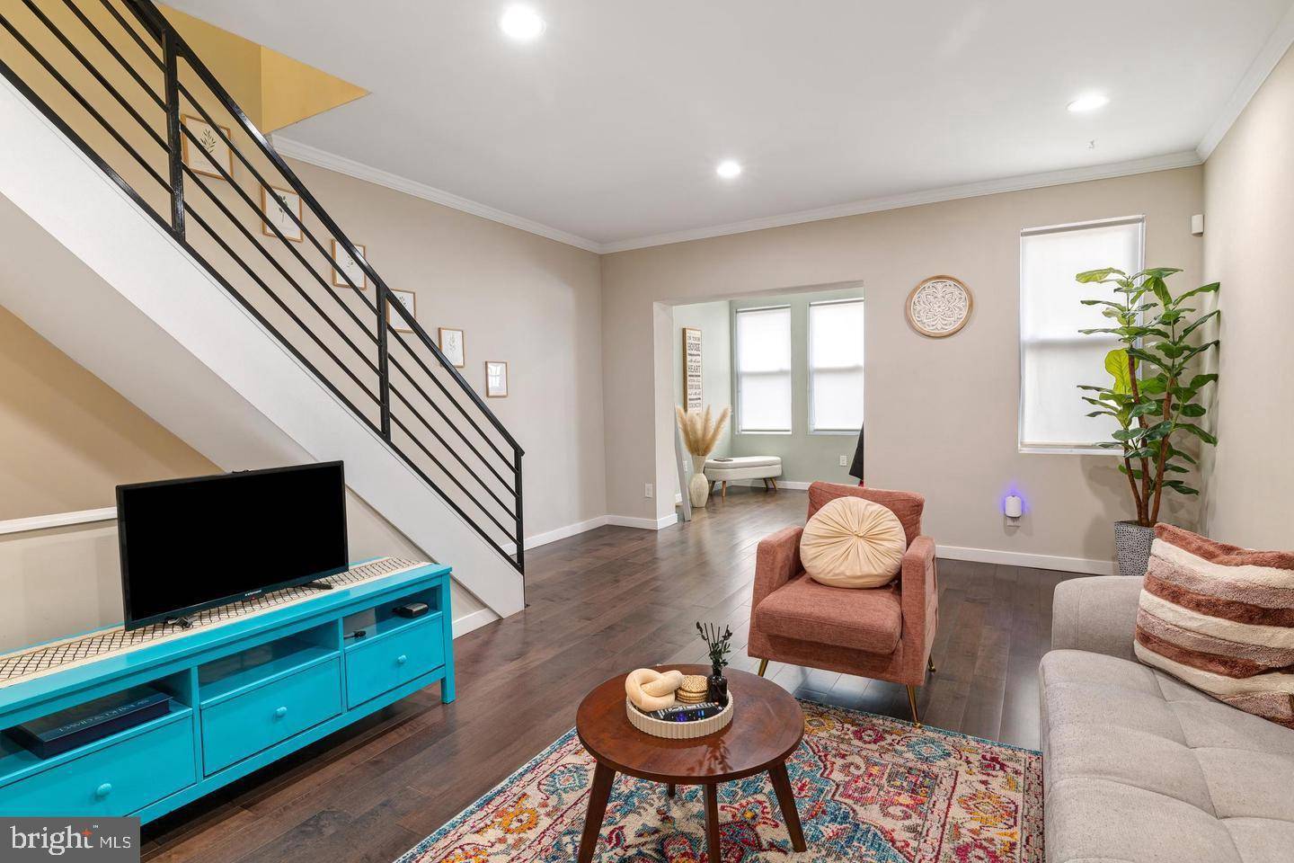 Philadelphia, PA 19131,1741 GEORGES LN