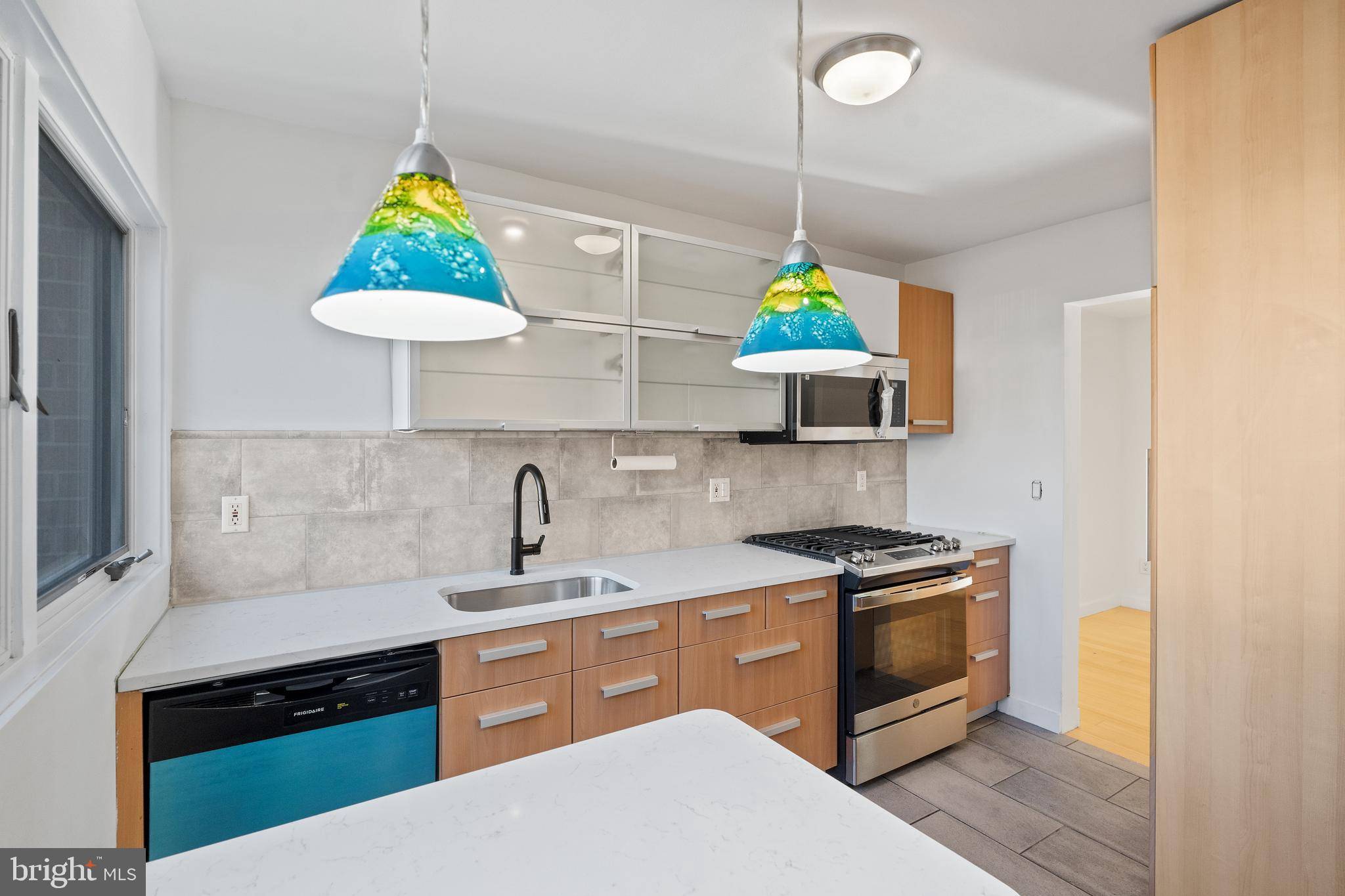 East Windsor, NJ 08520,7 TWIN RIVERS DR N