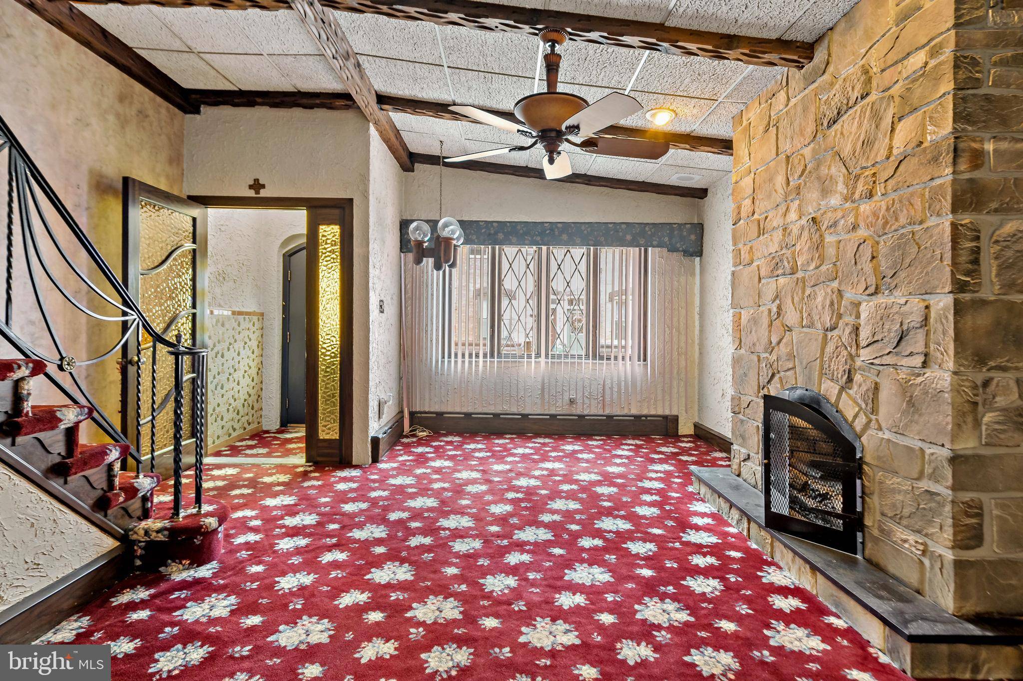 Philadelphia, PA 19145,2310 S 15TH ST