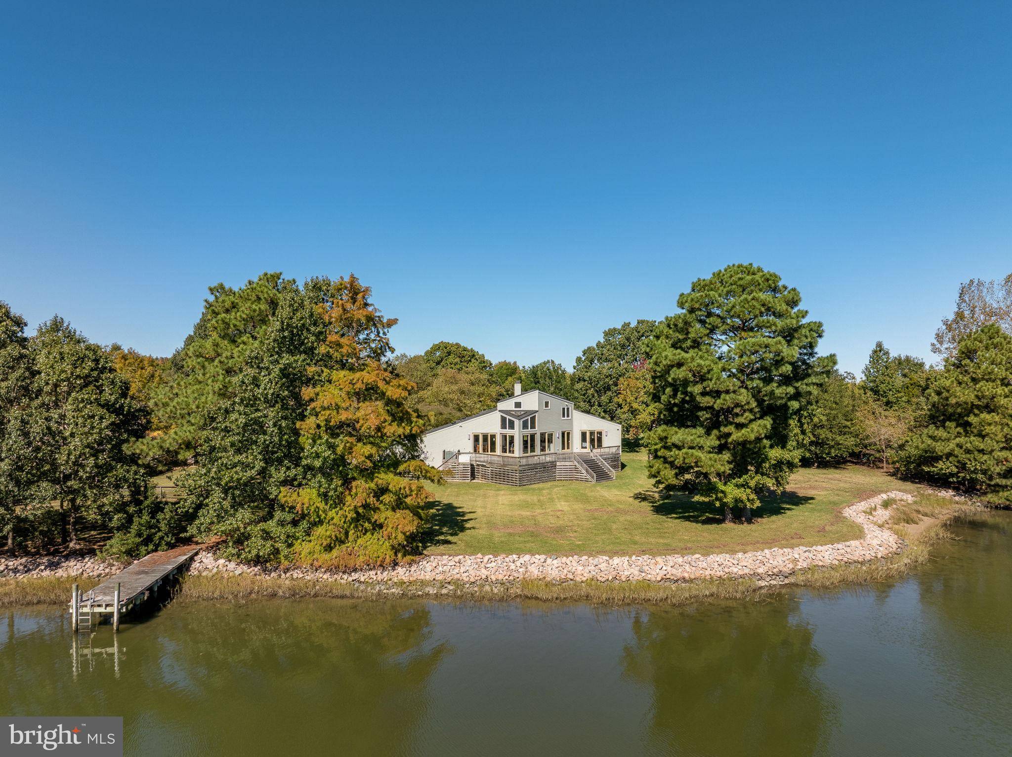 Yorktown, VA 23692,102 TUE MARSH LN